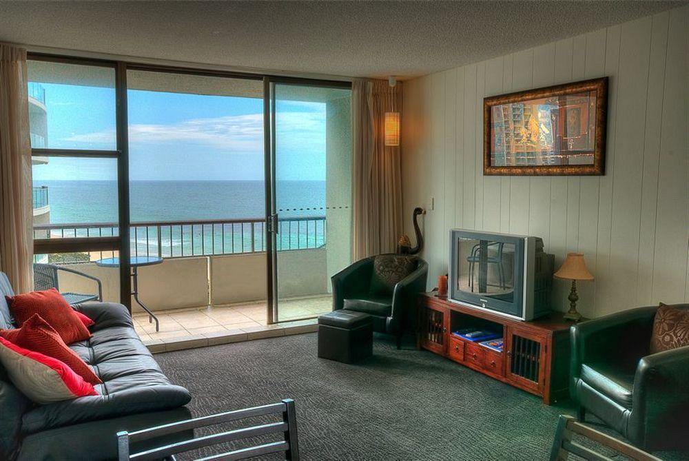 Aparthotel President - Absolute Beachfront Gold Coast