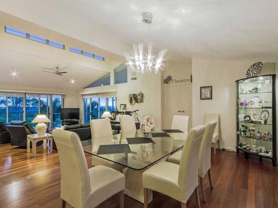 Holiday home Tranquility With Views Of The Coast Gold Coast