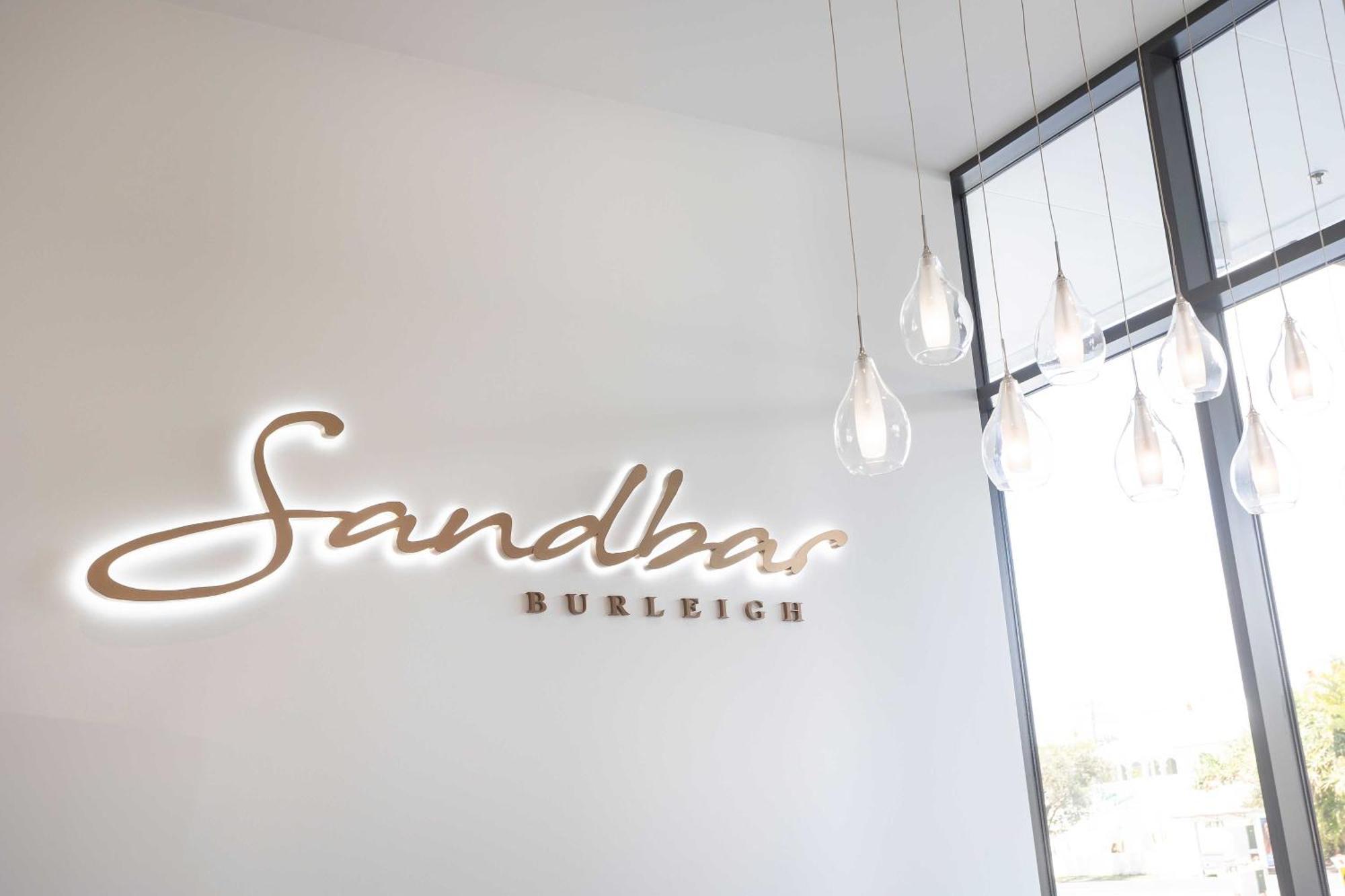 2 Bedroom Luxury In Burleigh Heads! Apartment Gold Coast