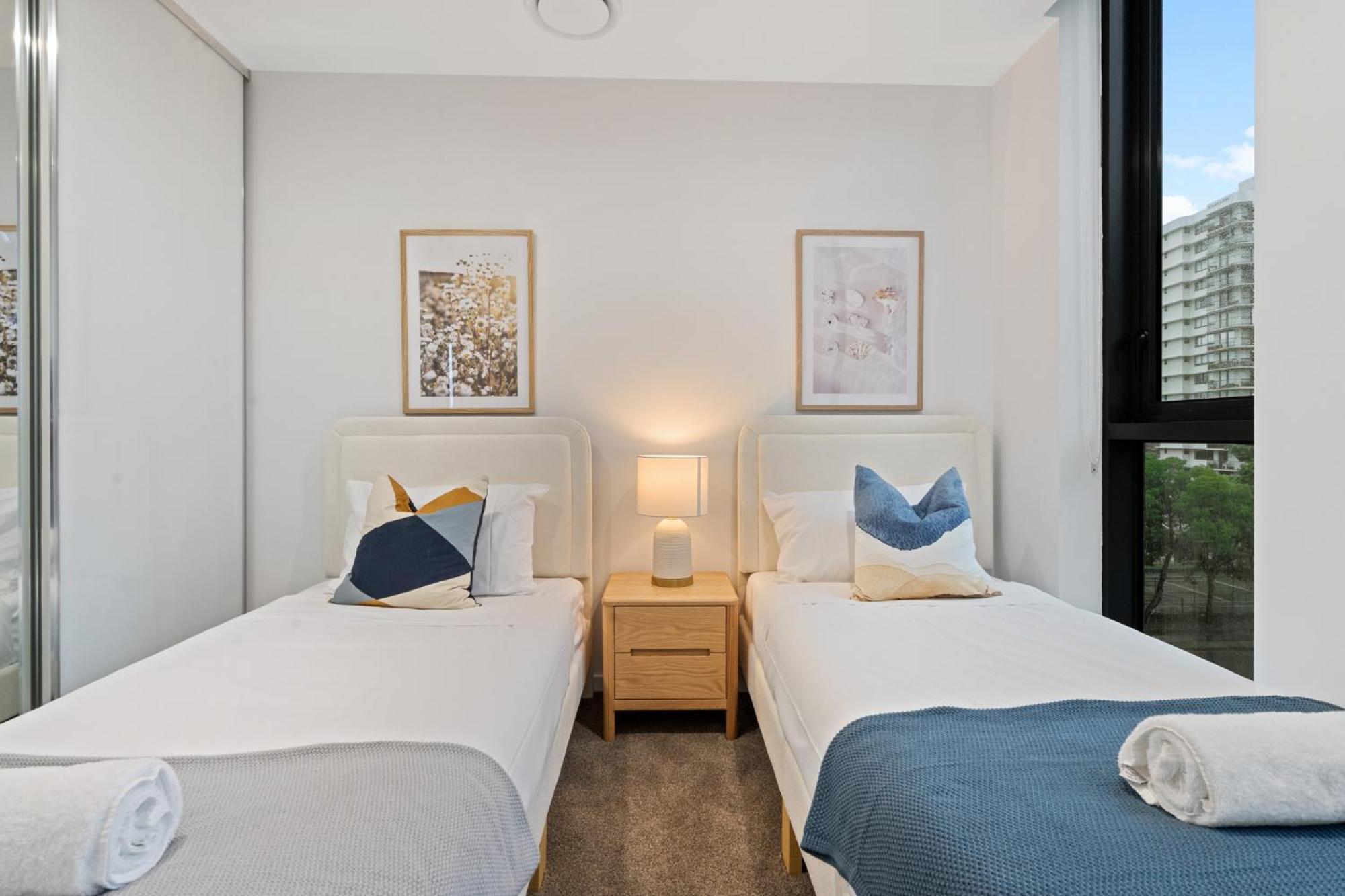Apartment The Serenity - Surfers Paradise Riverview 2 Bedroom With Parking And Pool Gold Coast