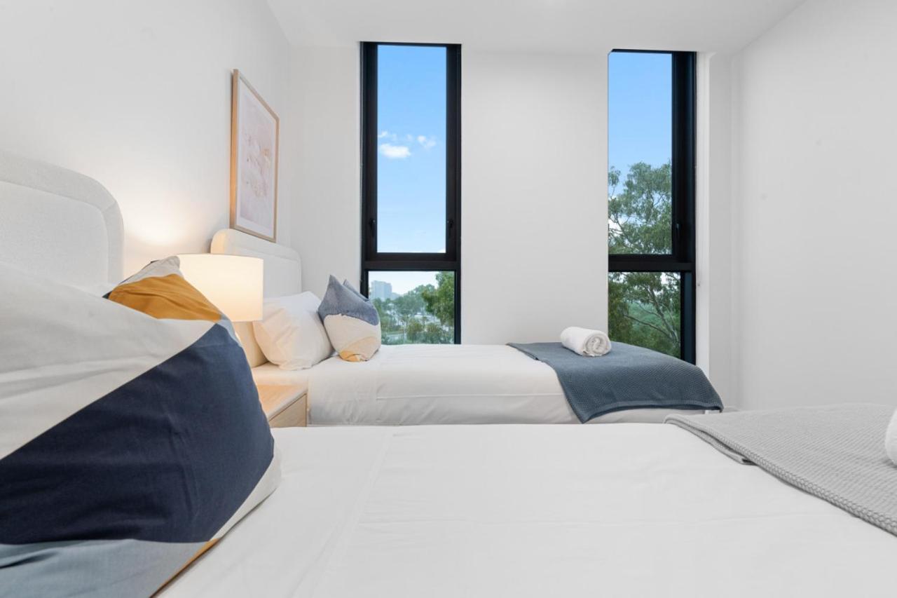 The Serenity - Surfers Paradise Riverview 2 Bedroom With Parking And Pool Apartment