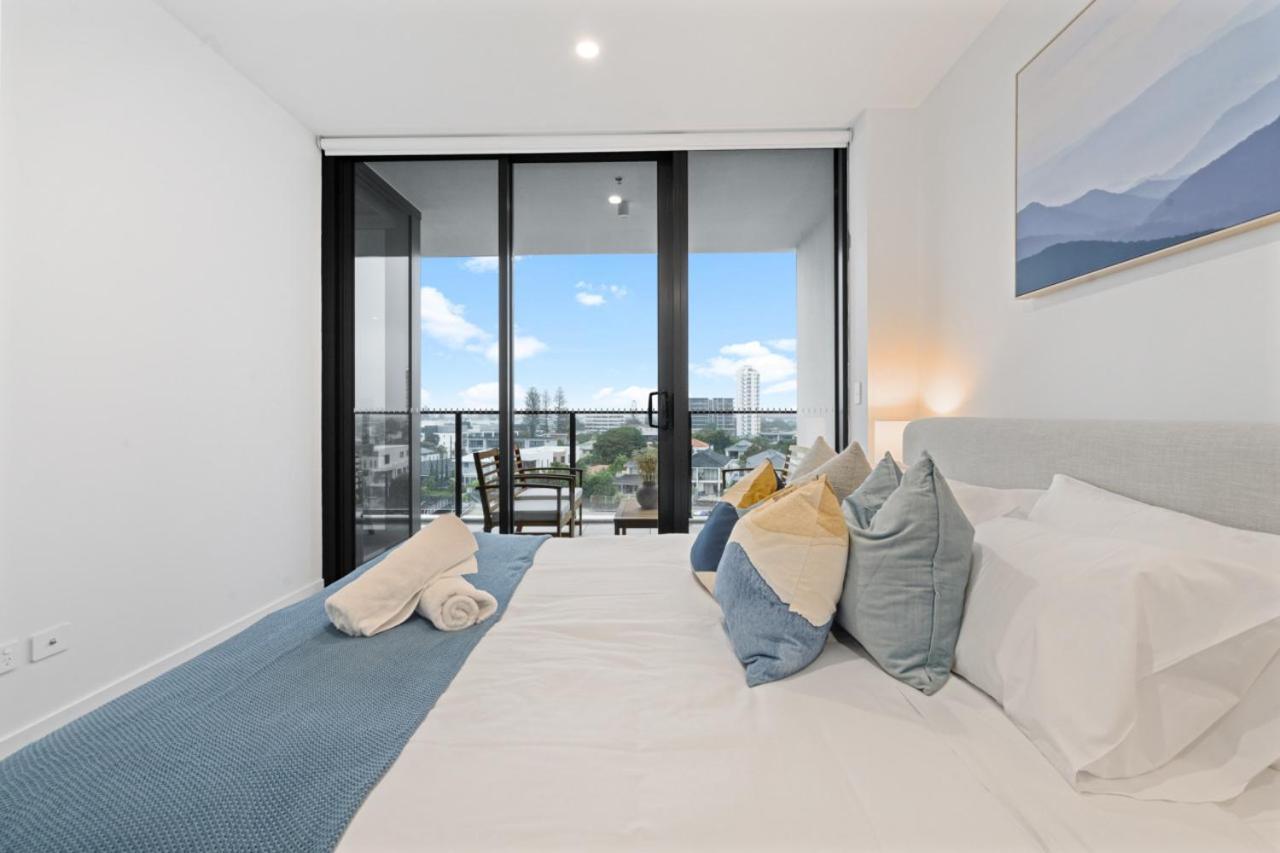 Apartment The Serenity - Surfers Paradise Riverview 2 Bedroom With Parking And Pool *