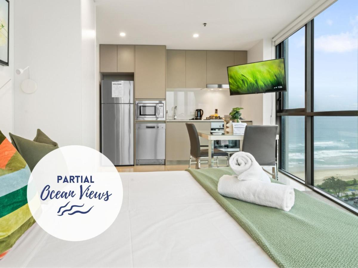 Apartment The Oceana - Beachfront 19f Ocean View In With Parking, Pool, Neflix