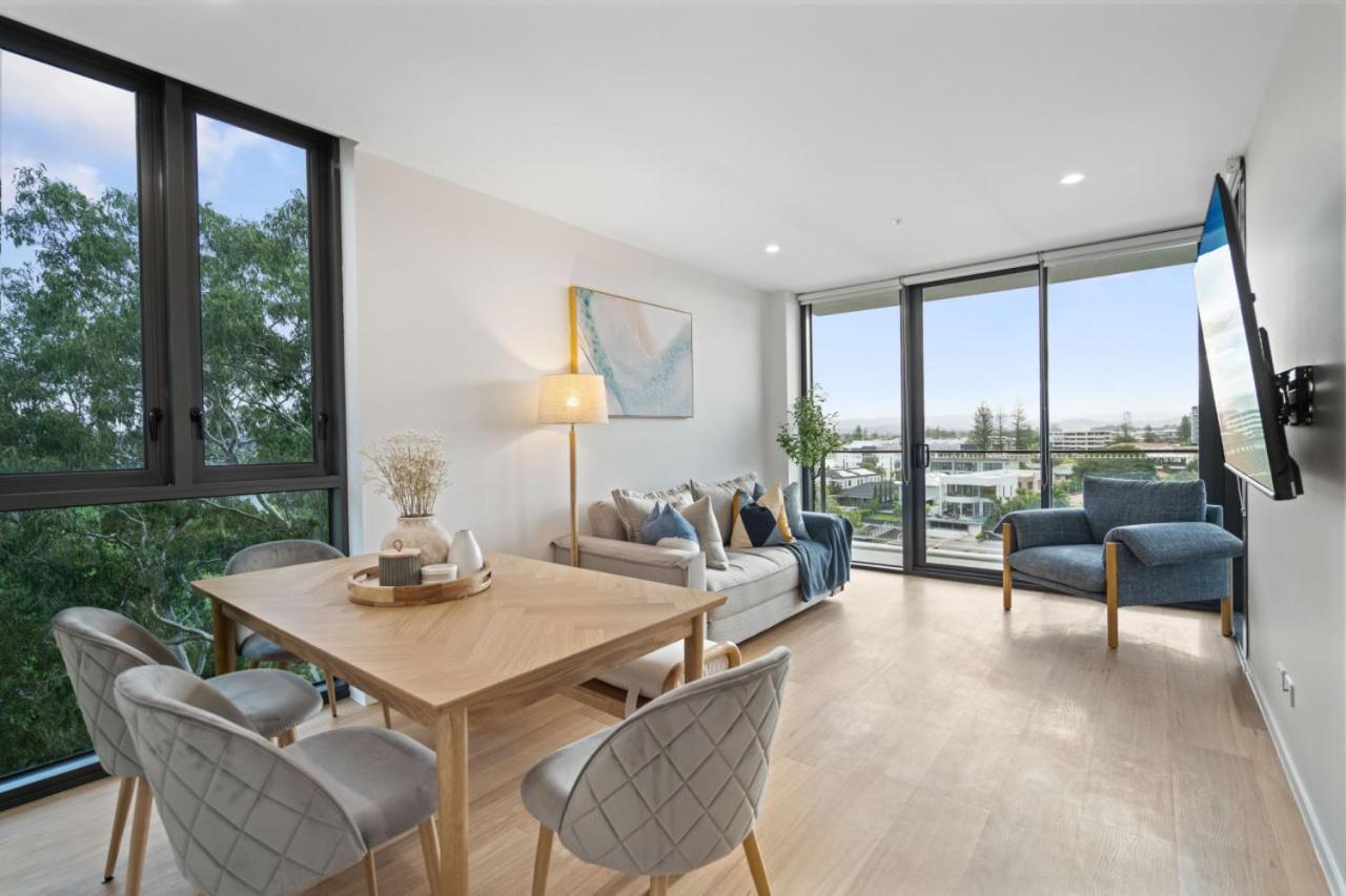 The Serenity - Surfers Paradise Riverview 2 Bedroom With Parking And Pool * Gold Coast