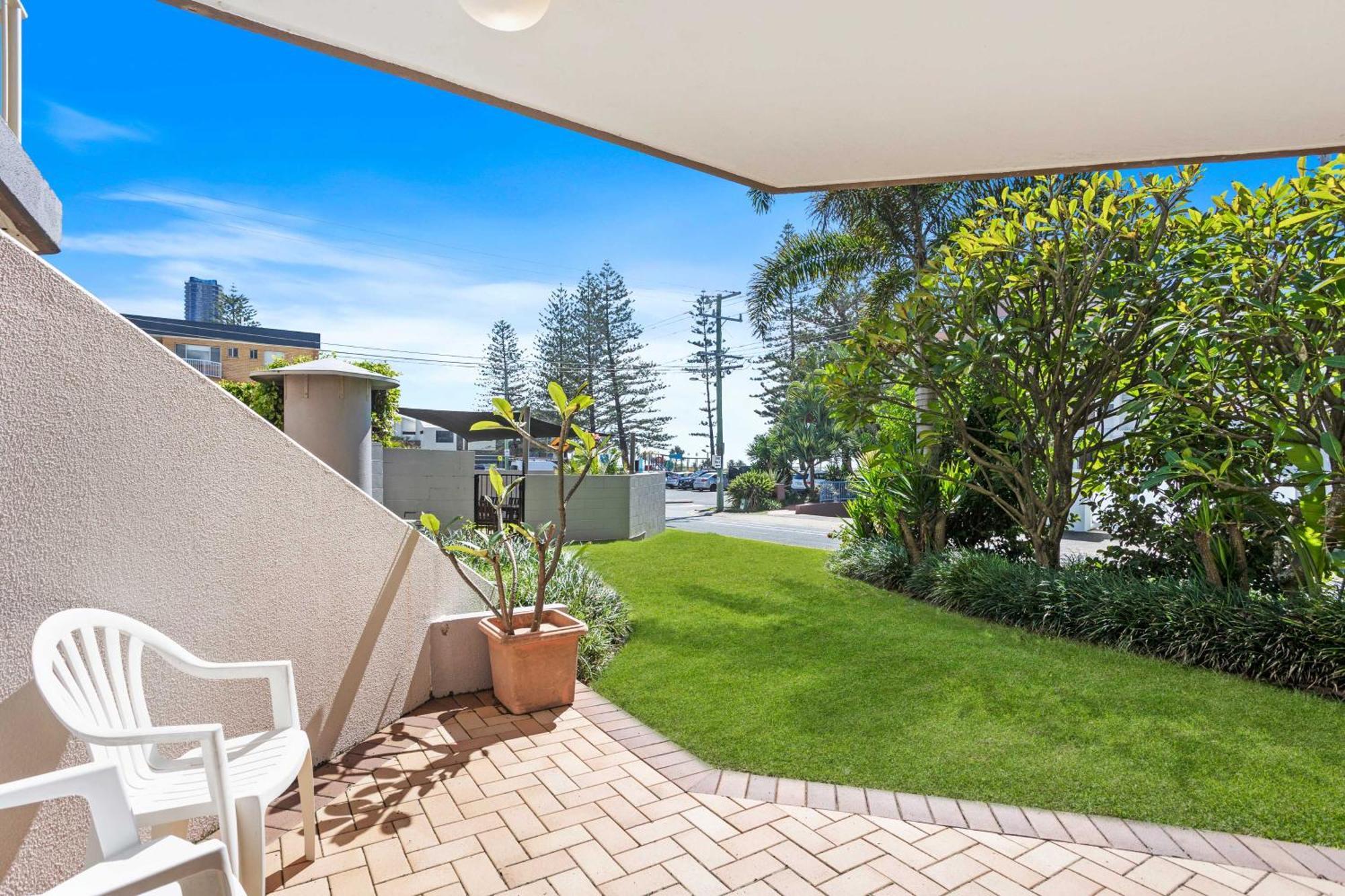 Sandown - Hosted By Burleigh Letting *