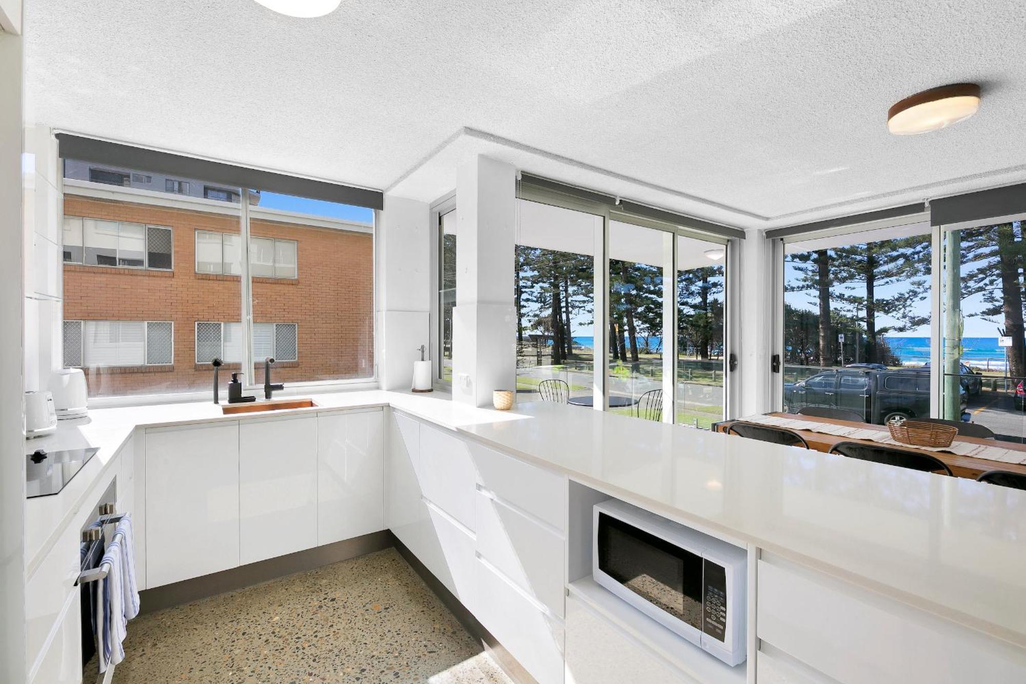 3 Bedroom Ocean Views At Teenamara *