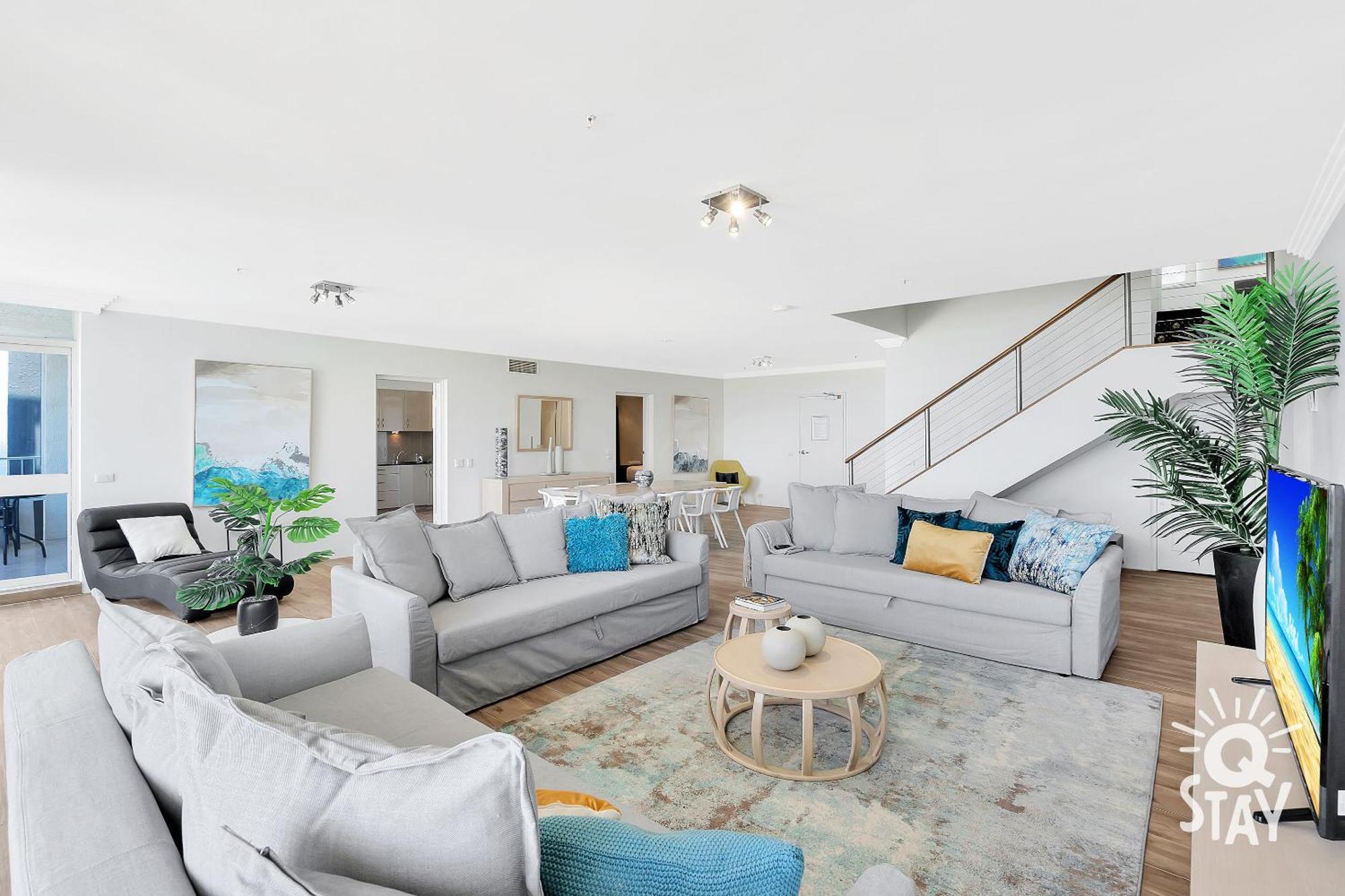 3 Bedroom Penthouse With Private Pool - Q