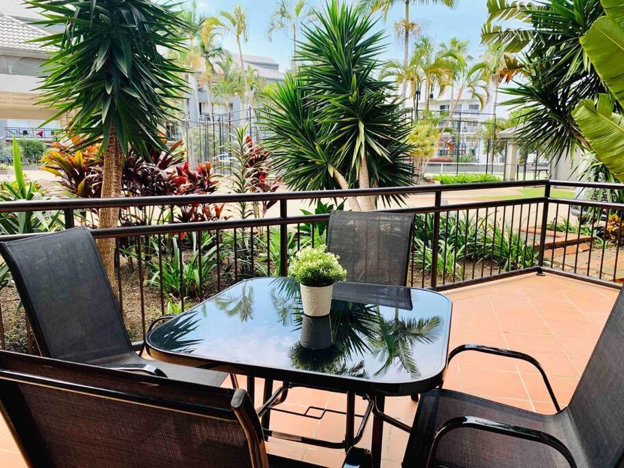 Paradise Island & Gardens - Surfers Paradise *