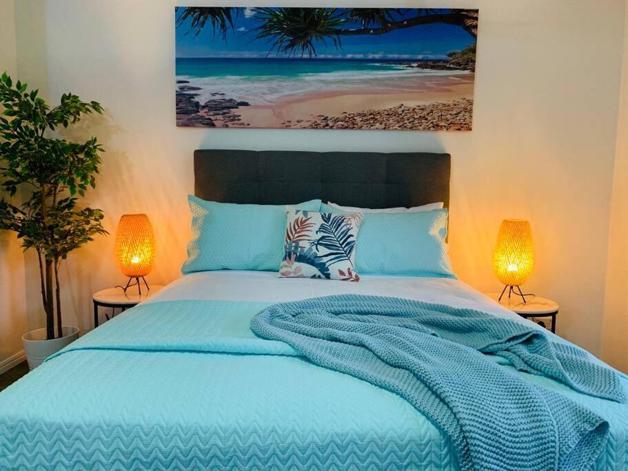 Paradise Island & Gardens - Surfers Paradise