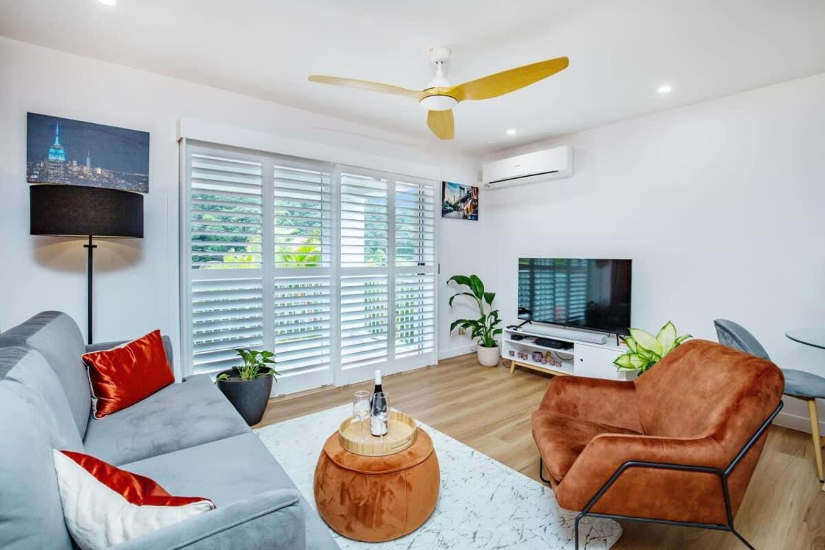 Apartment 1 Bedroom Gem With Aircon Stroll To Gold Coast