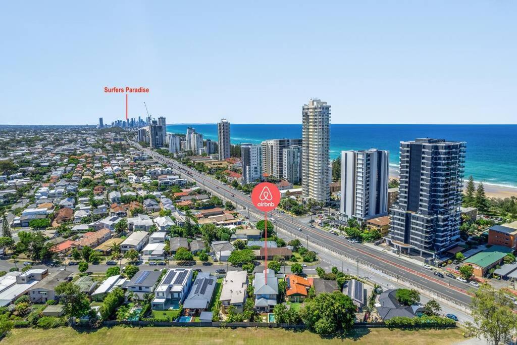 Holiday home Burleigh Getaway *