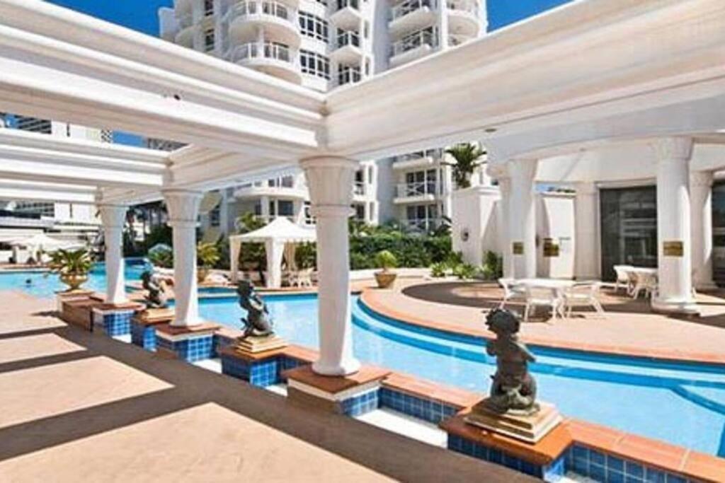 Phoenician Resort, Broadbeach Apartment Gold Coast