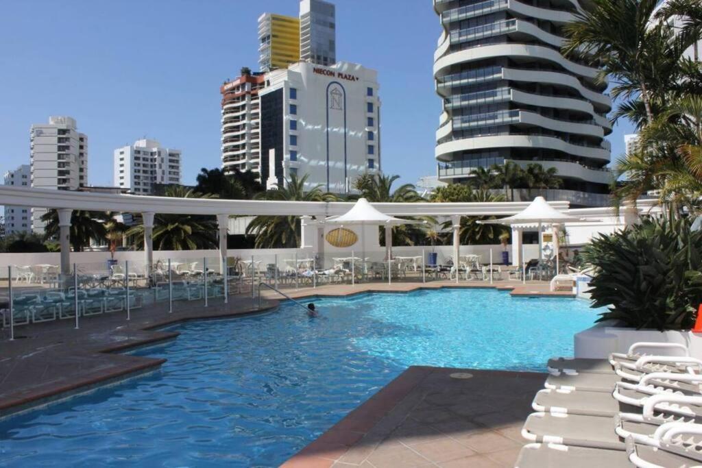 Phoenician Resort, Broadbeach Apartment