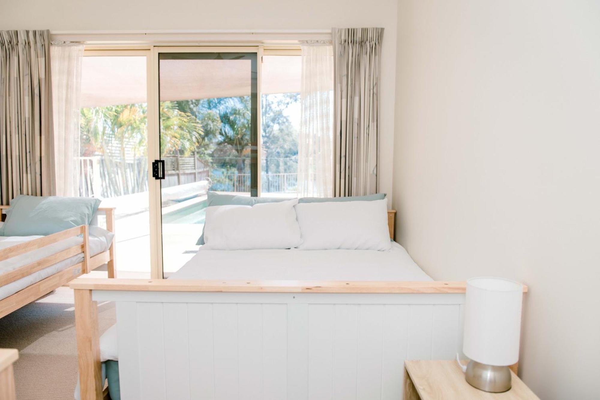 Peaceful Waterfront * Gold Coast