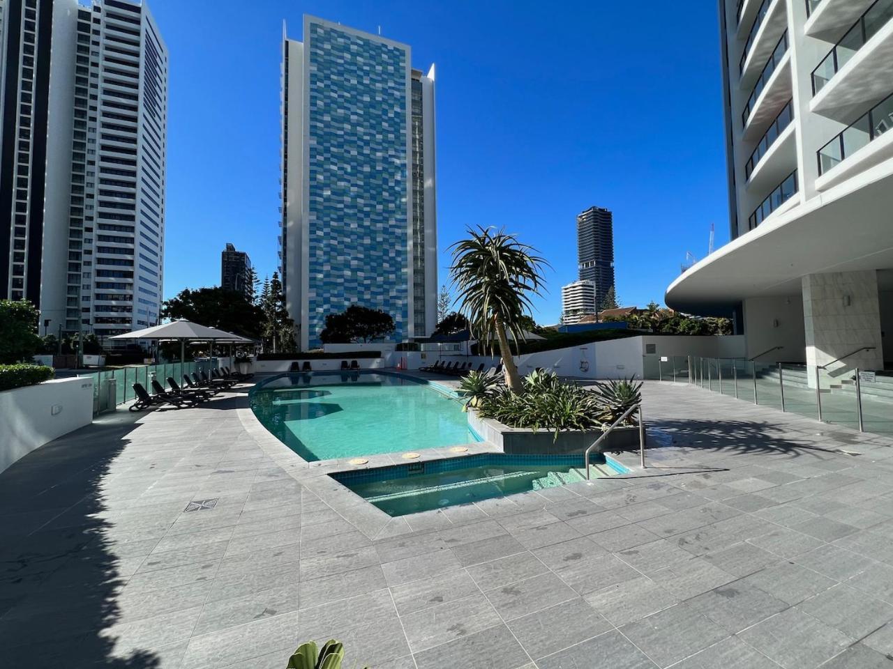 Sierra Grand 802 Gold Coast