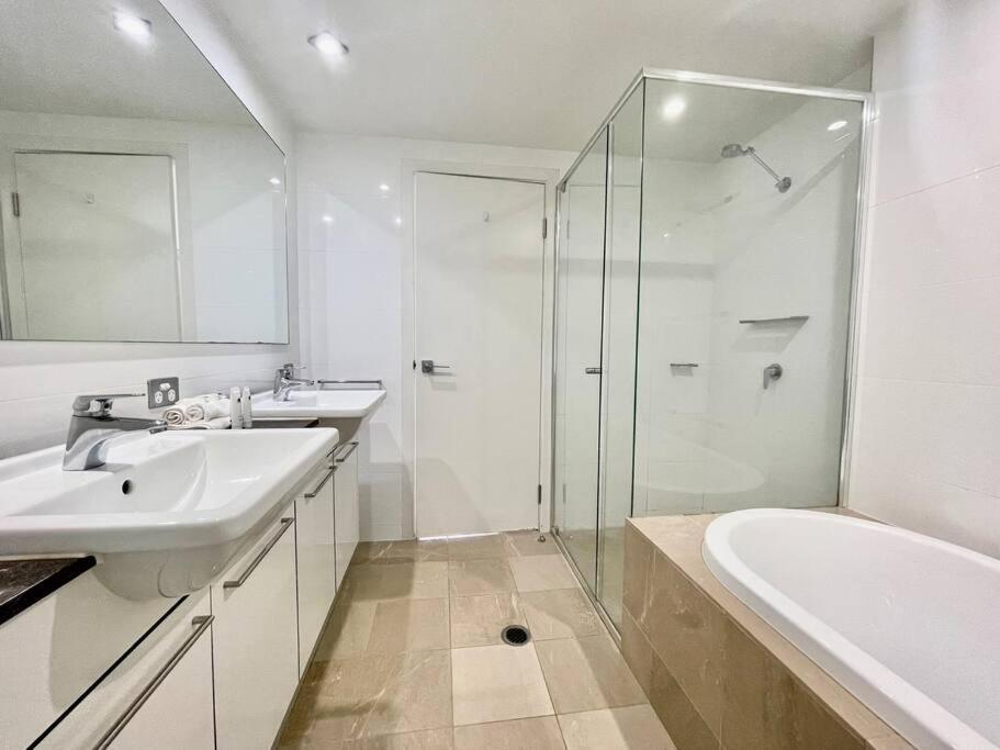 Sierra Grand 802 Apartment Gold Coast
