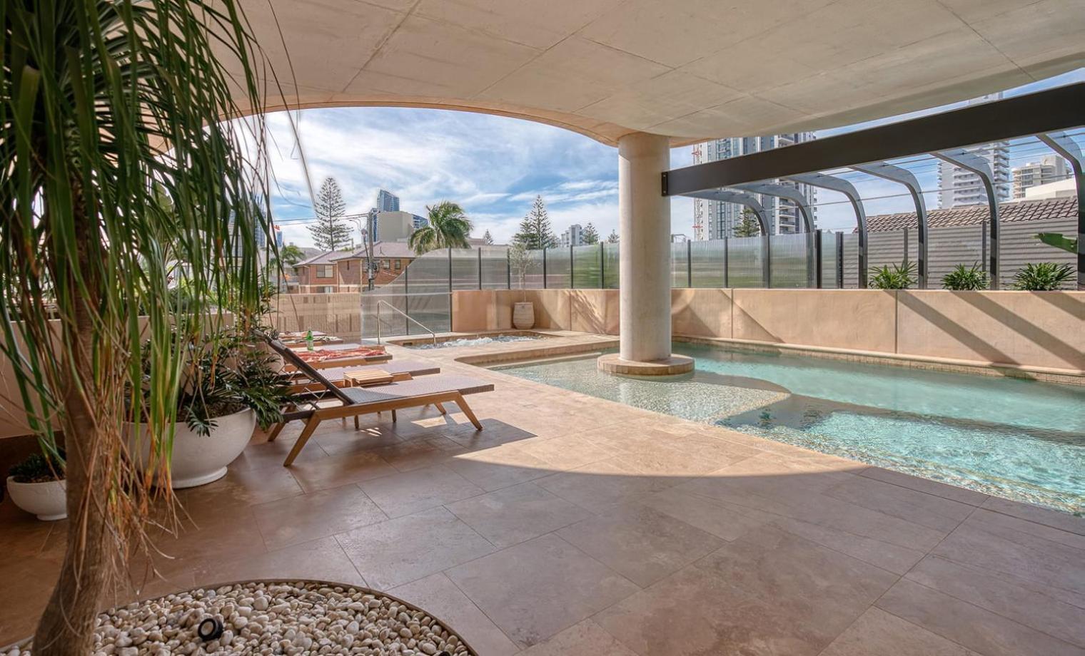 Oceanview Luxury Broadbeach 2 Bedroom