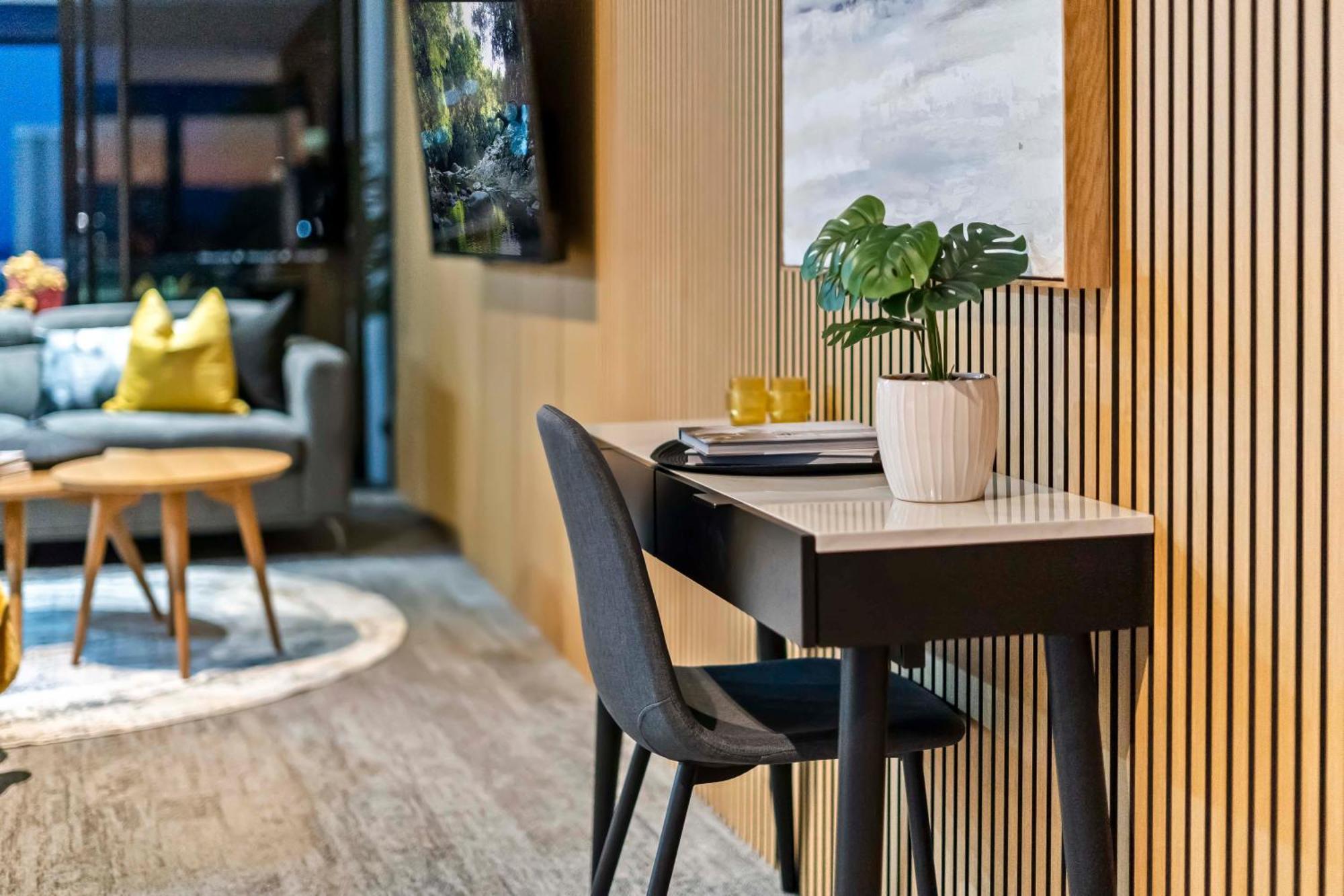 Self-contained At Circle On Cavill - Privately Managed - Wow * Gold Coast