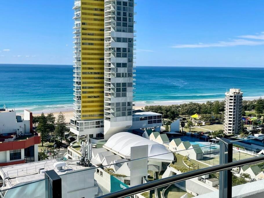 Apartment Luxury Wave Broadbeach 2302 Gold Coast