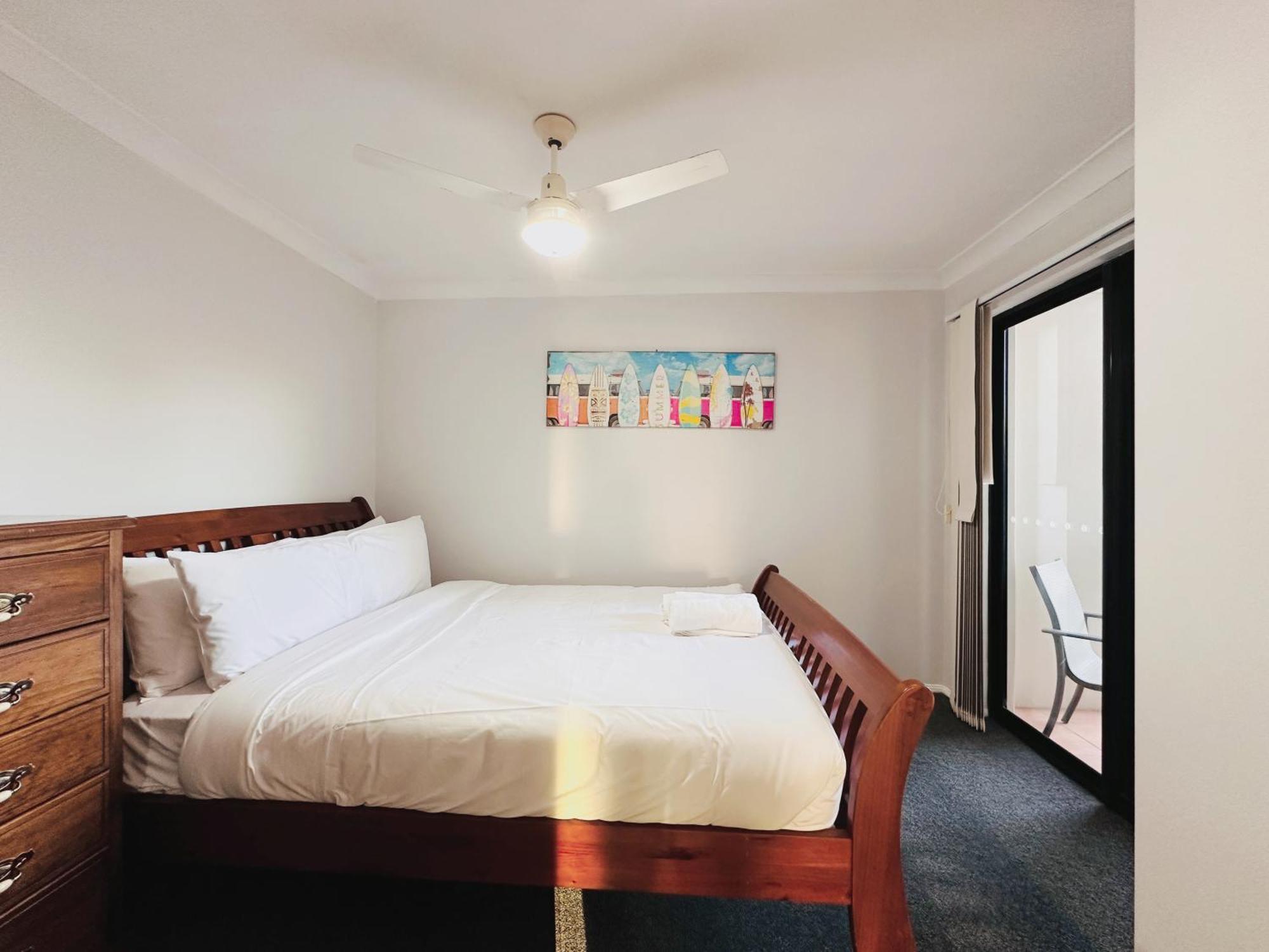 Southport Ocean Breeze Retreat With 2 Parking