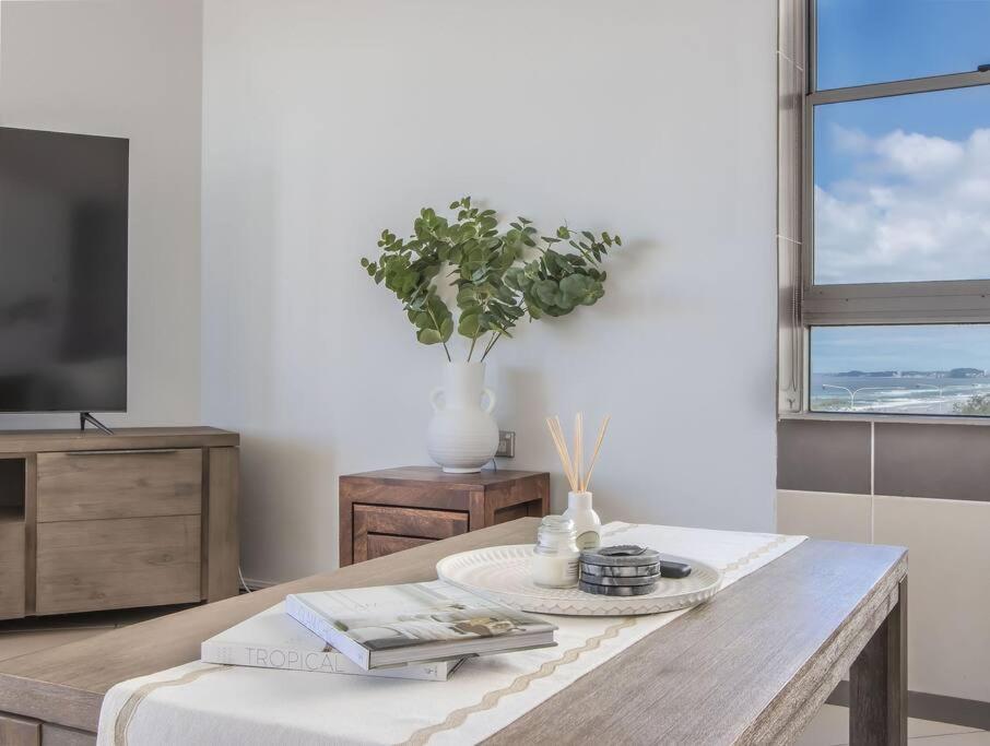 Absolute Beachfront In Paradise Gold Coast