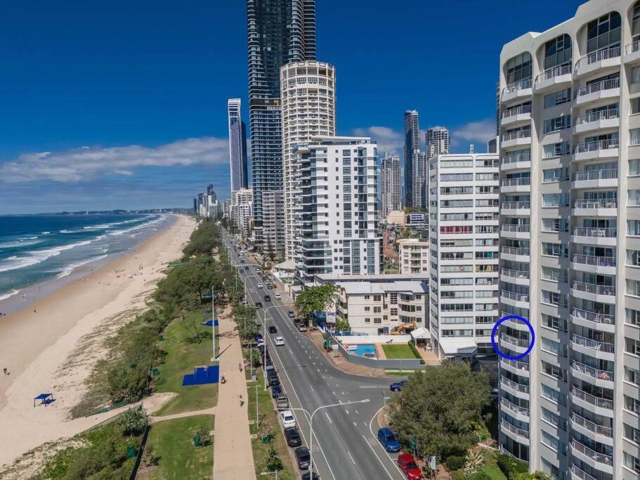 Apartment Absolute Beachfront In Paradise *