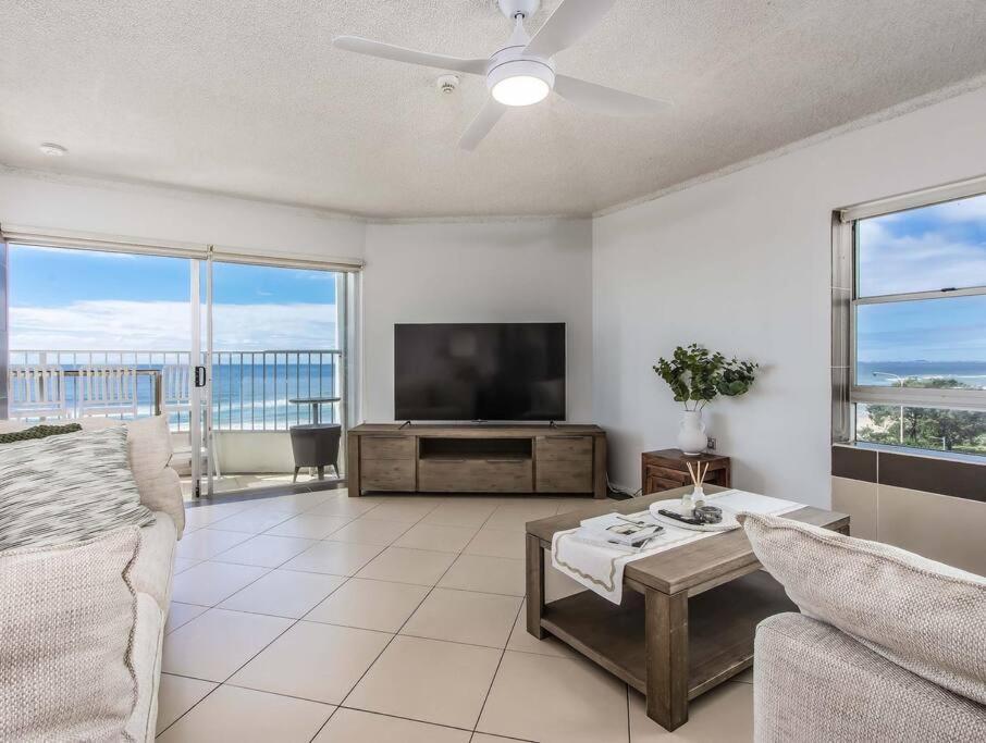 Apartment Absolute Beachfront In Paradise
