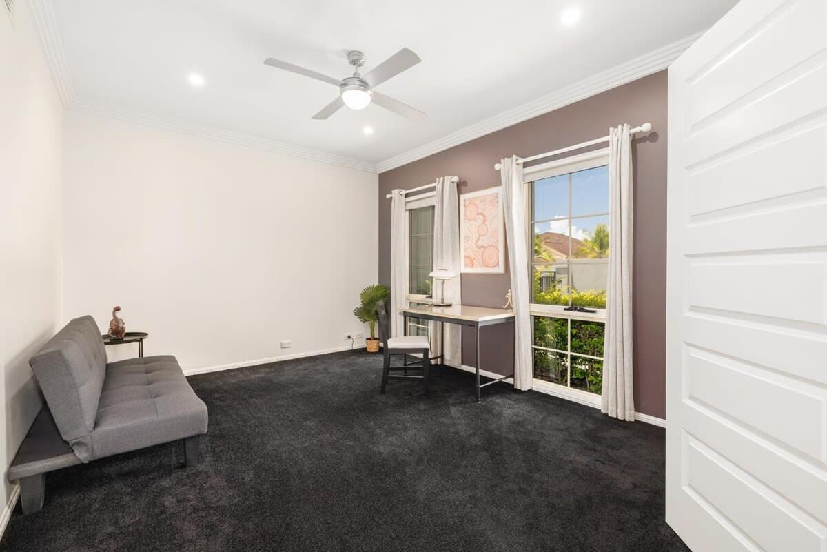Pool Sauna Cinema Office 4br Spacious House Gold Coast