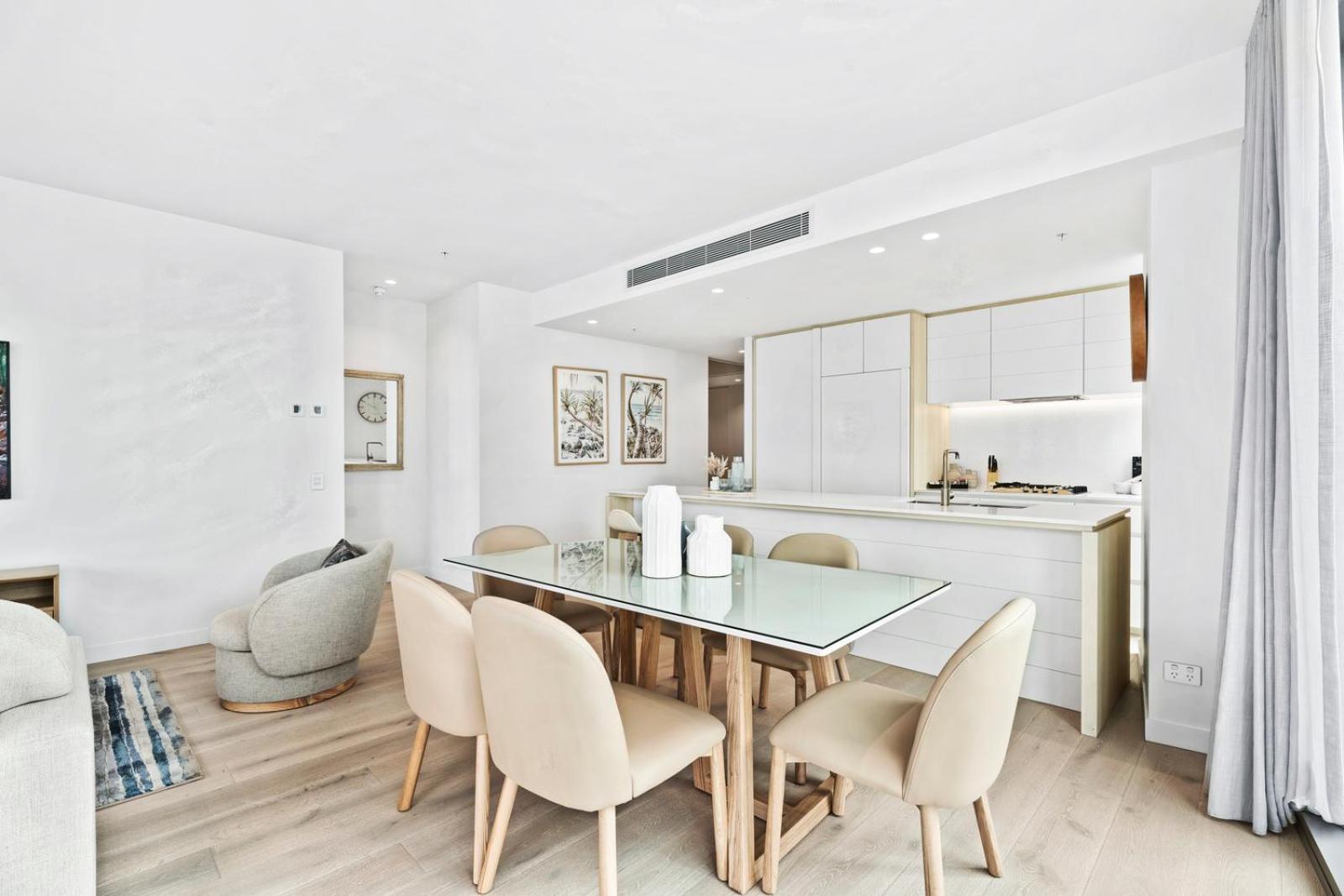 Signature Broadbeach - Gclr *