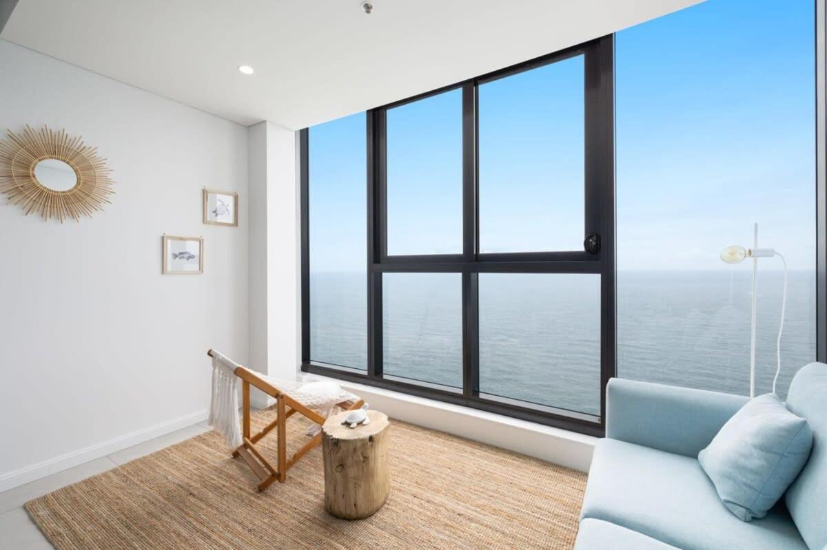 Just A Stone's Throw To The Brand New 2br Gold Coast