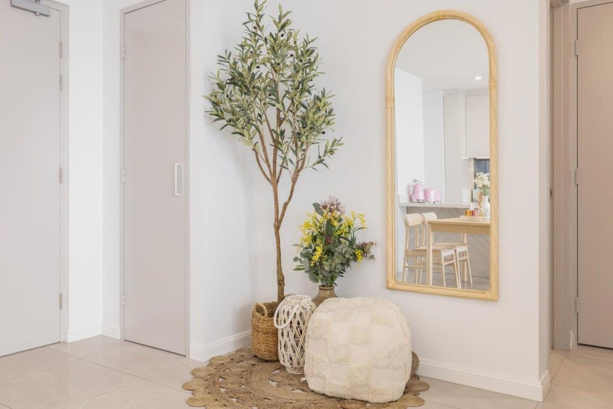 Just A Stone's Throw To The Brand New 2br Apartment
