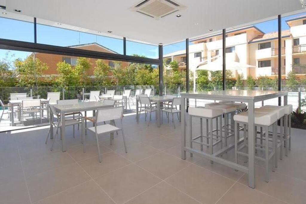 Luxury Broadbeach With Ocean Views * Gold Coast