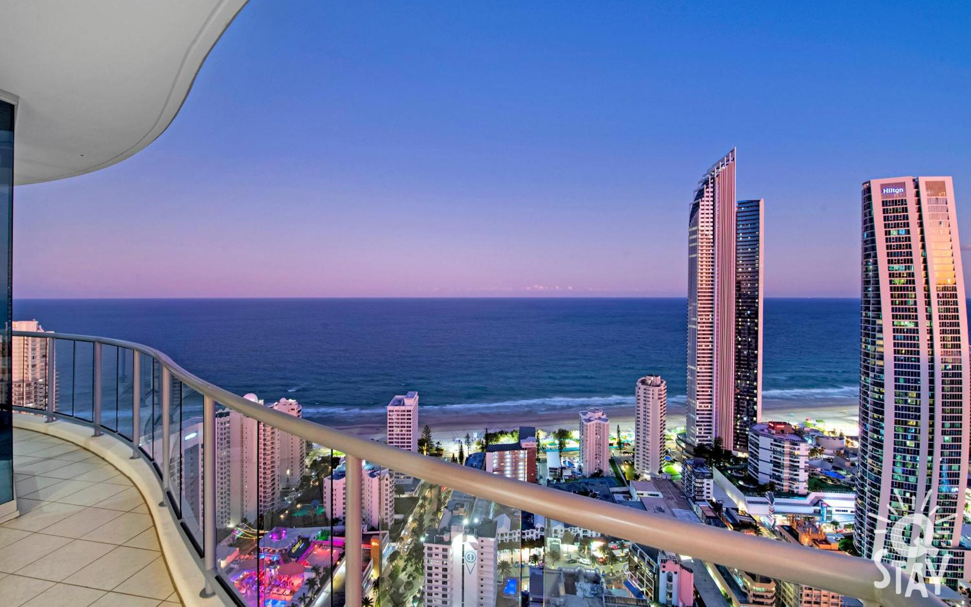 Chevron Renaissance Surfers Paradise Mid Week Madness Deal - Q
