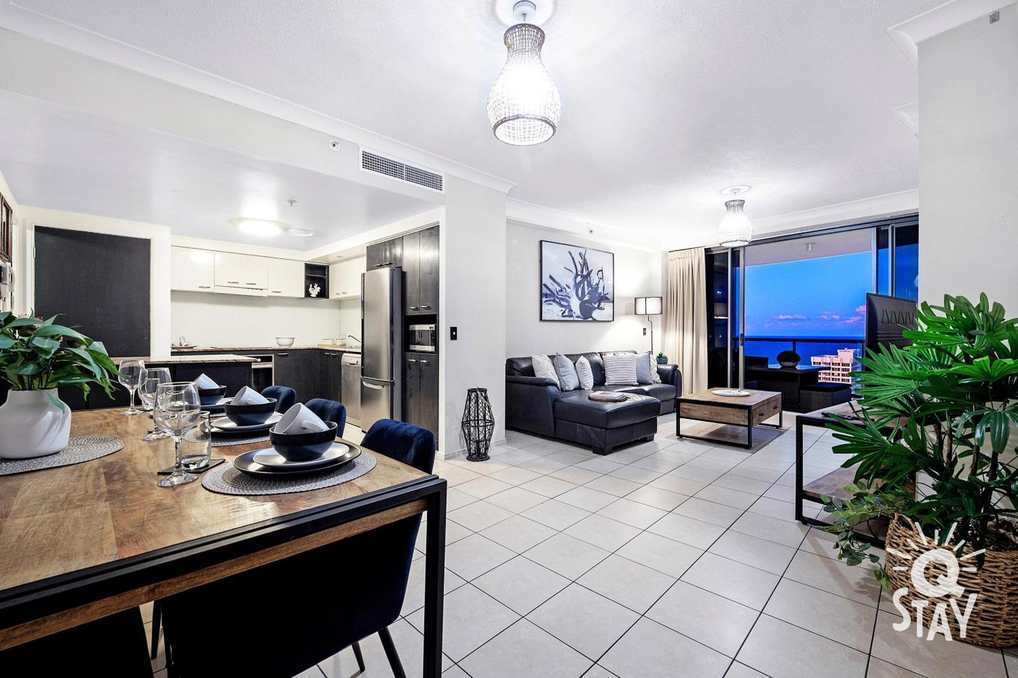 Apartment Chevron Renaissance Surfers Paradise Mid Week Madness Deal - Q Gold Coast