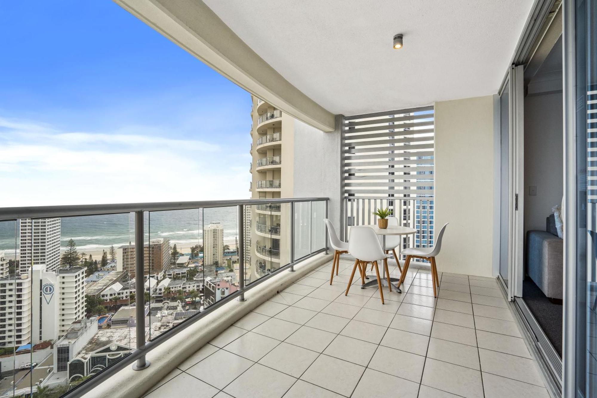 Chevron Renaissance Surfers Paradise Mid Week Madness Deal - Q Gold Coast