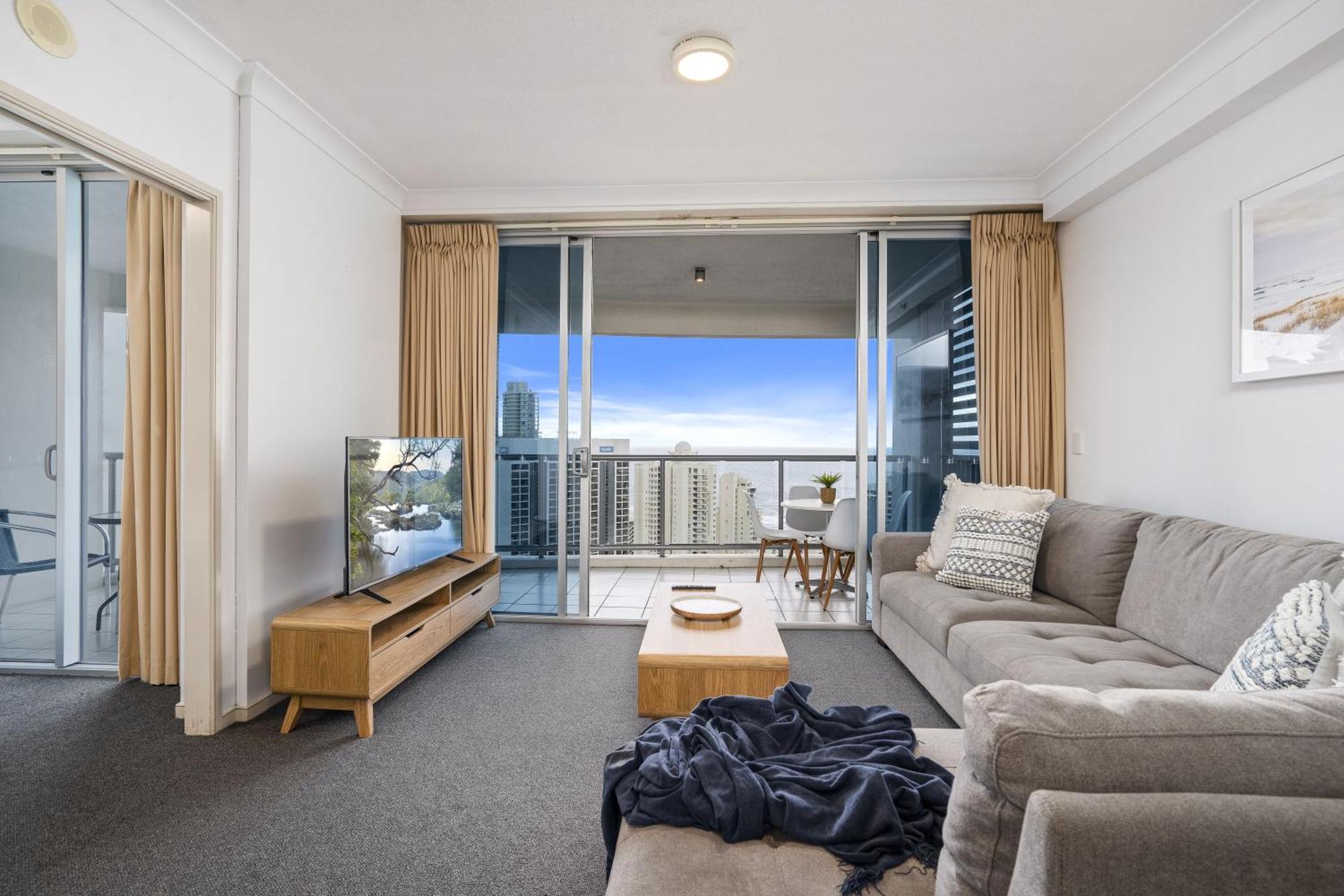 Chevron Renaissance Surfers Paradise Mid Week Madness Deal - Q Gold Coast