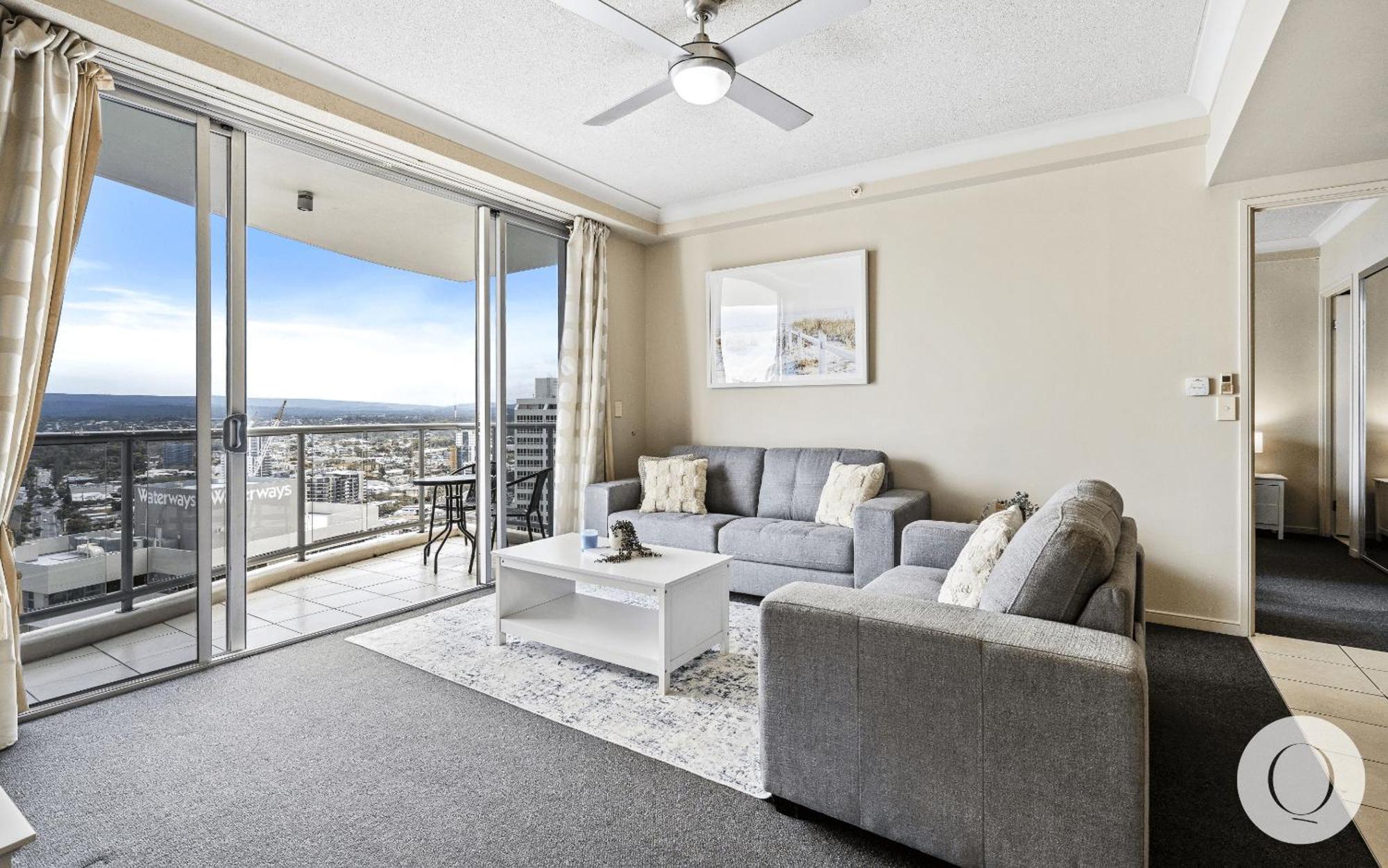 Apartment Chevron Renaissance Surfers Paradise Mid Week Madness Deal - Q