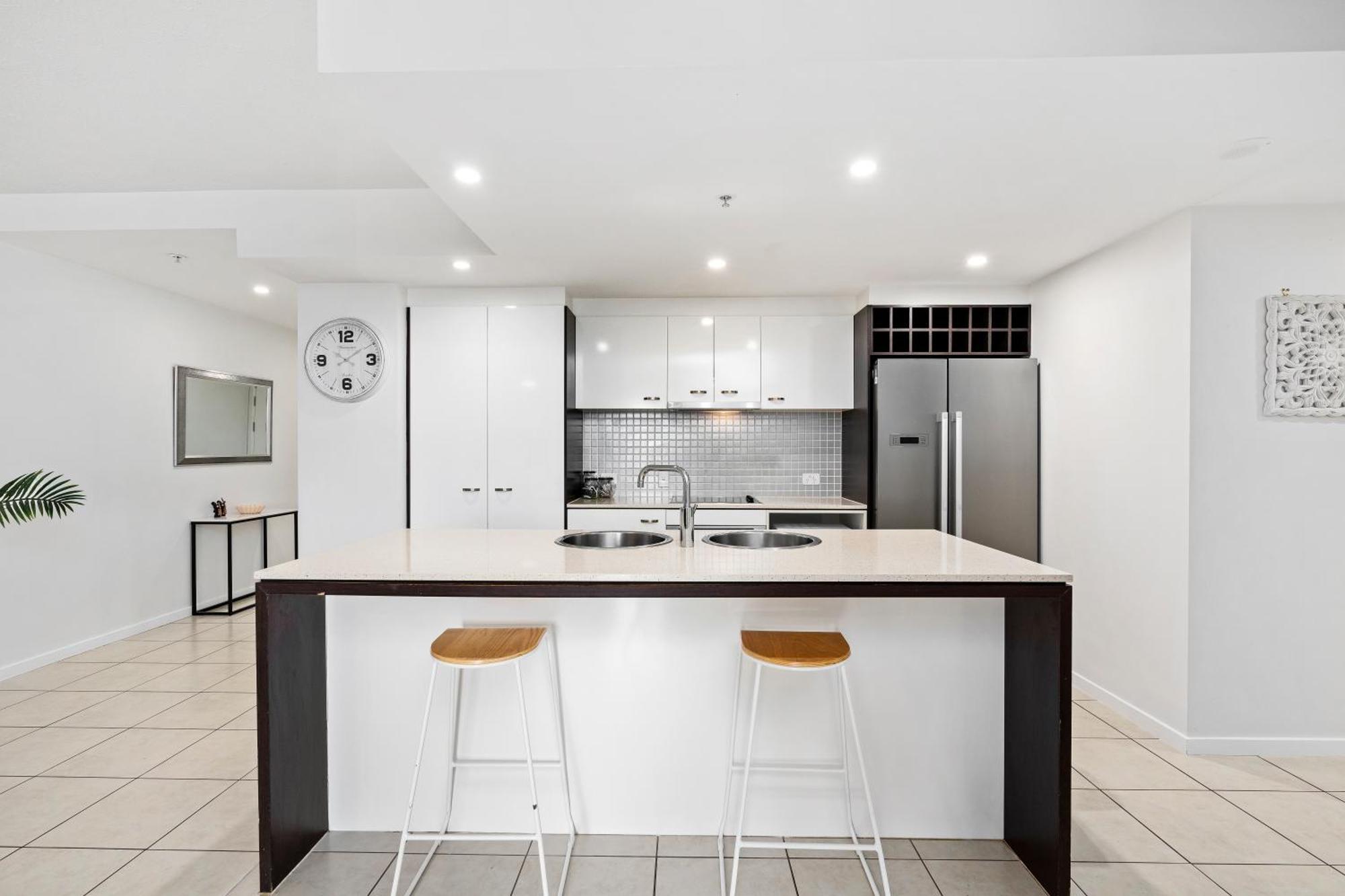 Wings Luxury Netflix Gold Coast