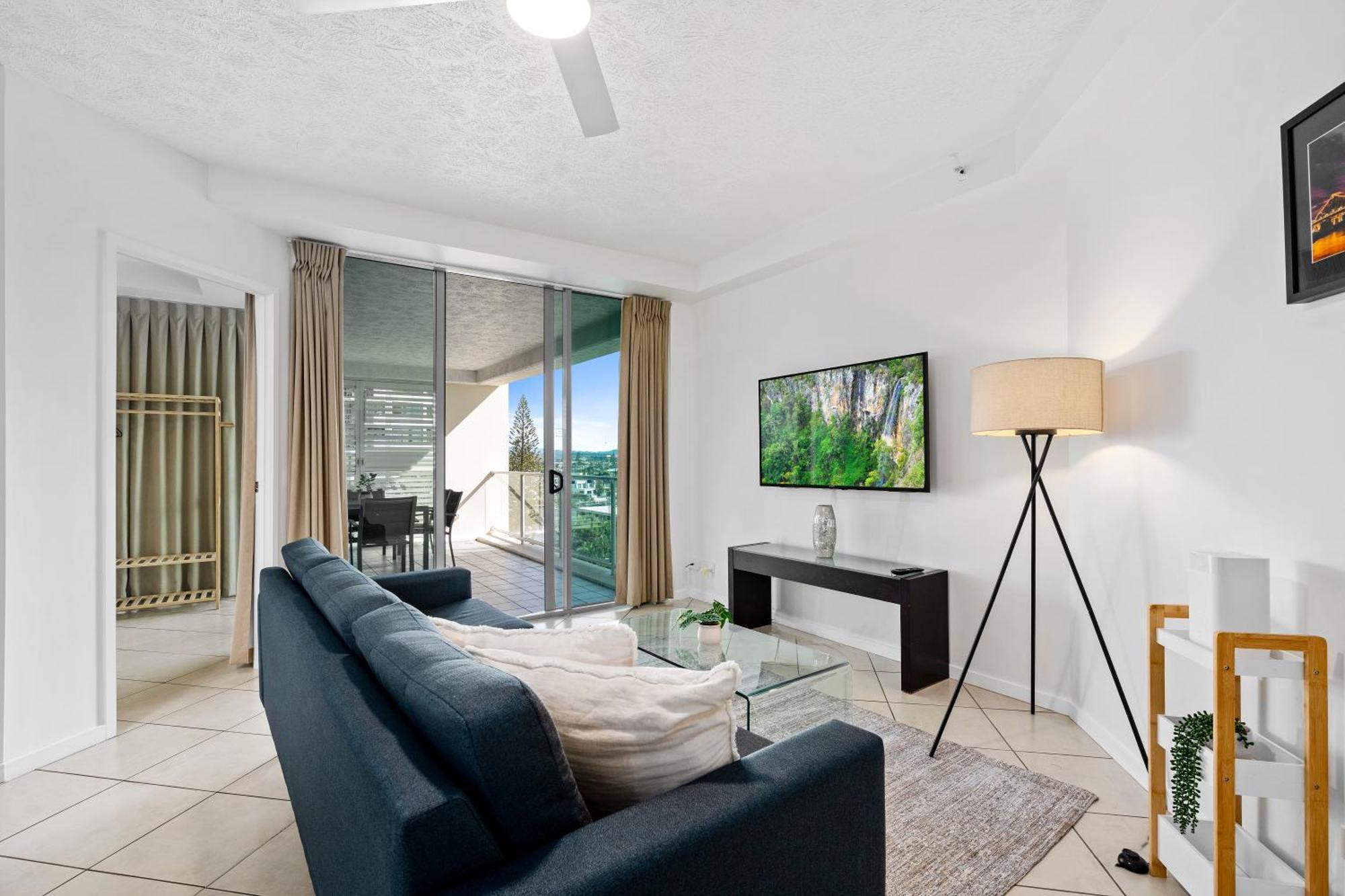 Apartment Wings Luxury Netflix *