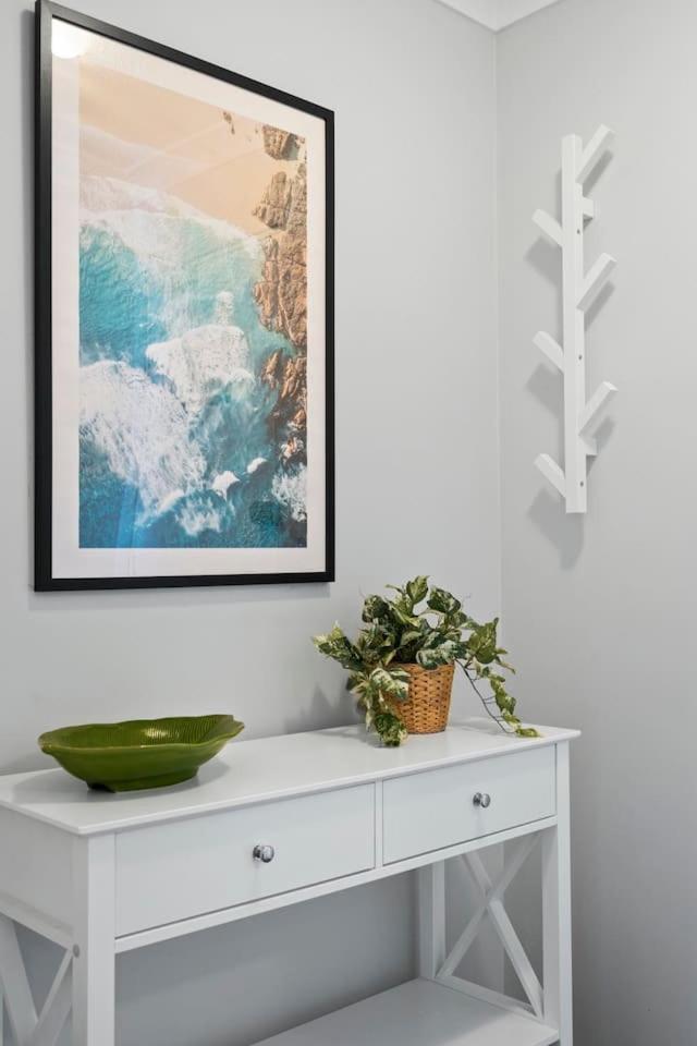 'coastal Cool' Penthouse Paradise And Ocean Outlooks