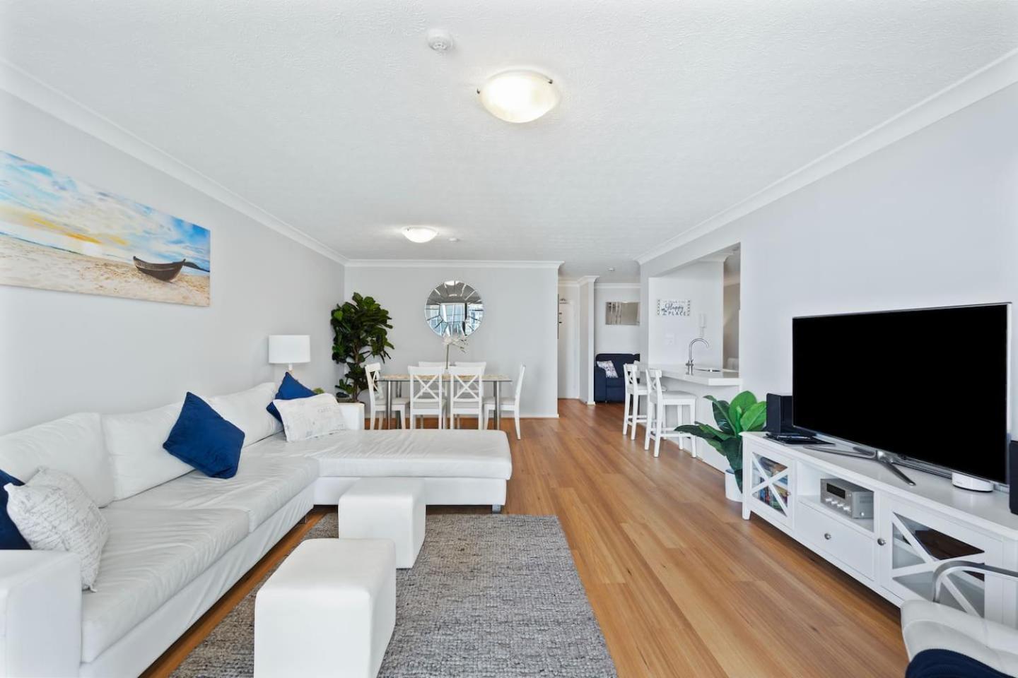 'coastal Cool' Penthouse Paradise And Ocean Outlooks Gold Coast