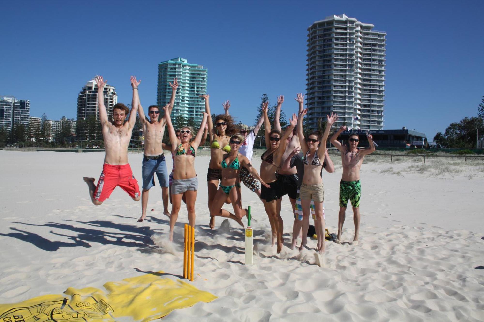 Coolangatta Sands Hotel Hostel *