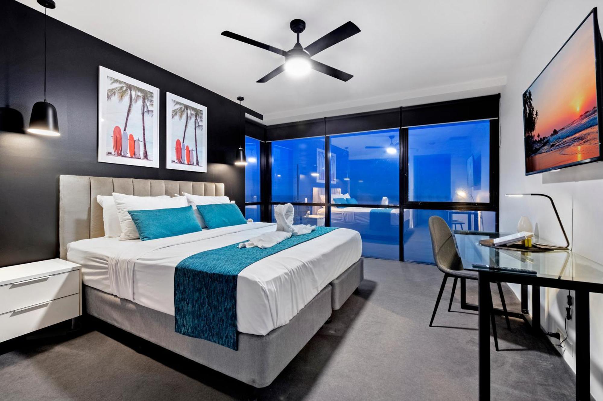 Circle On Cavill - Self Contained & Privately Managed - Wow Gold Coast