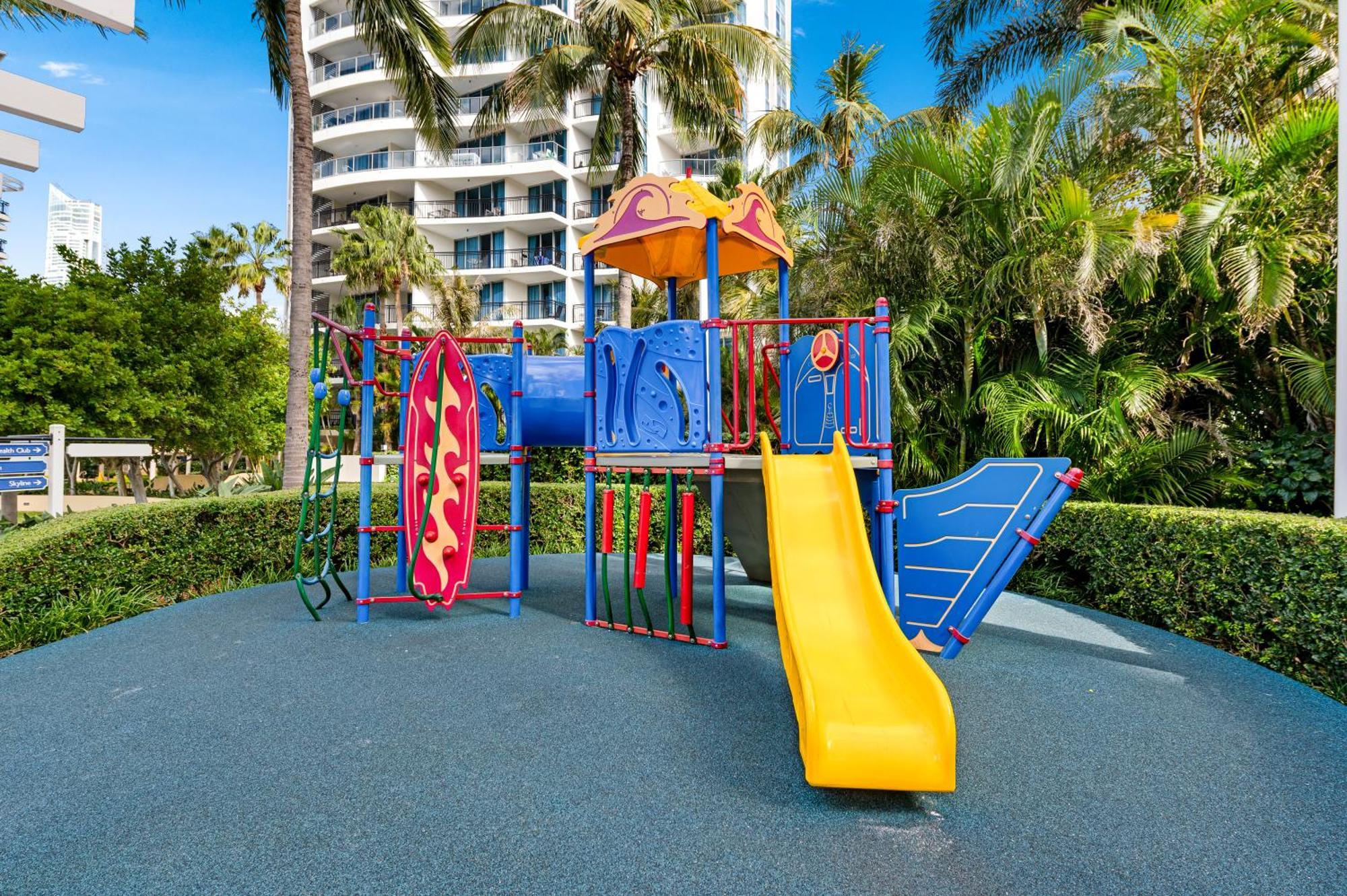 Apartment Spectacular Ocean View 3 Pools Gym And Sauna