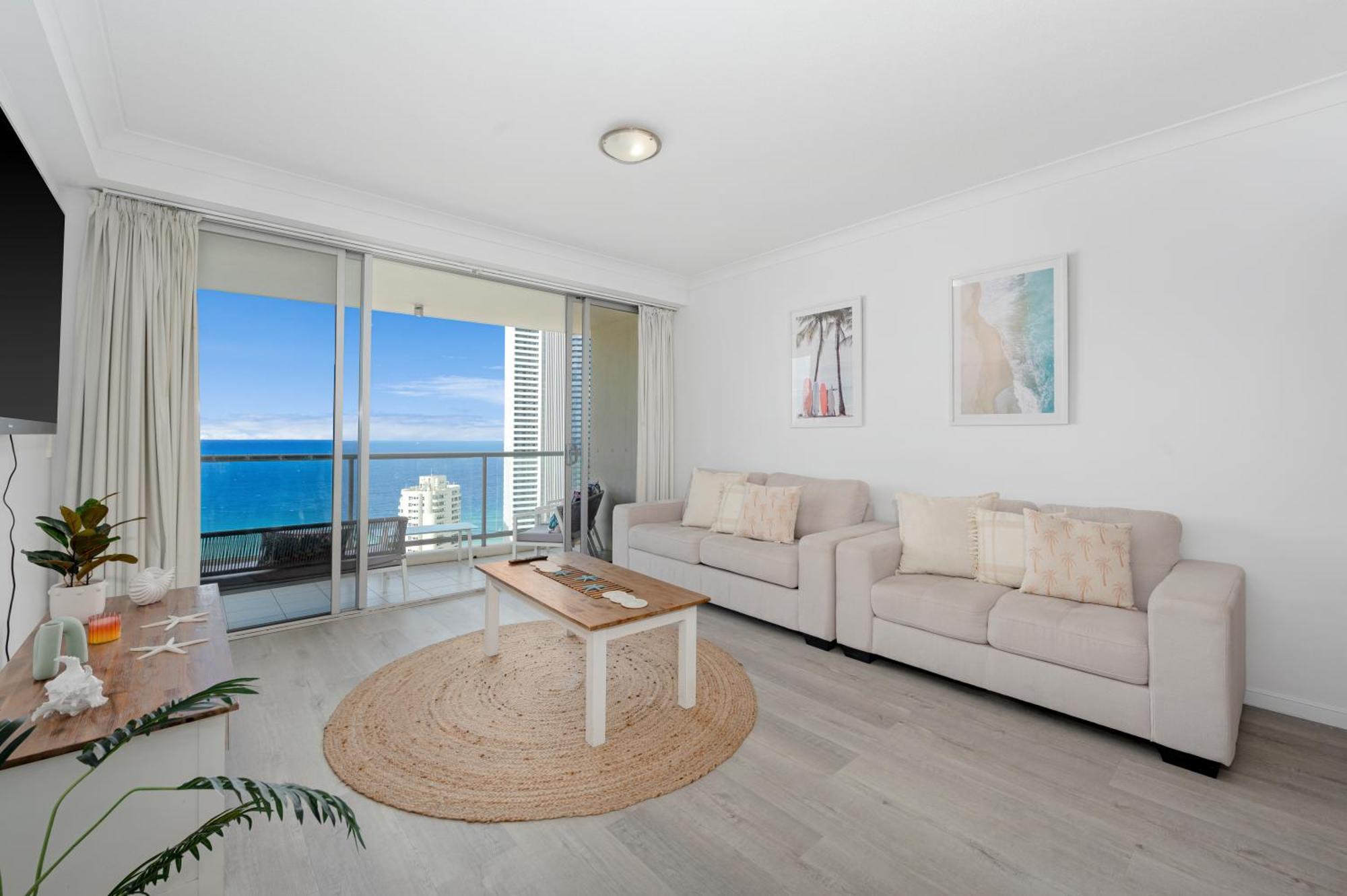 Spectacular Ocean View 3 Pools Gym And Sauna * Gold Coast