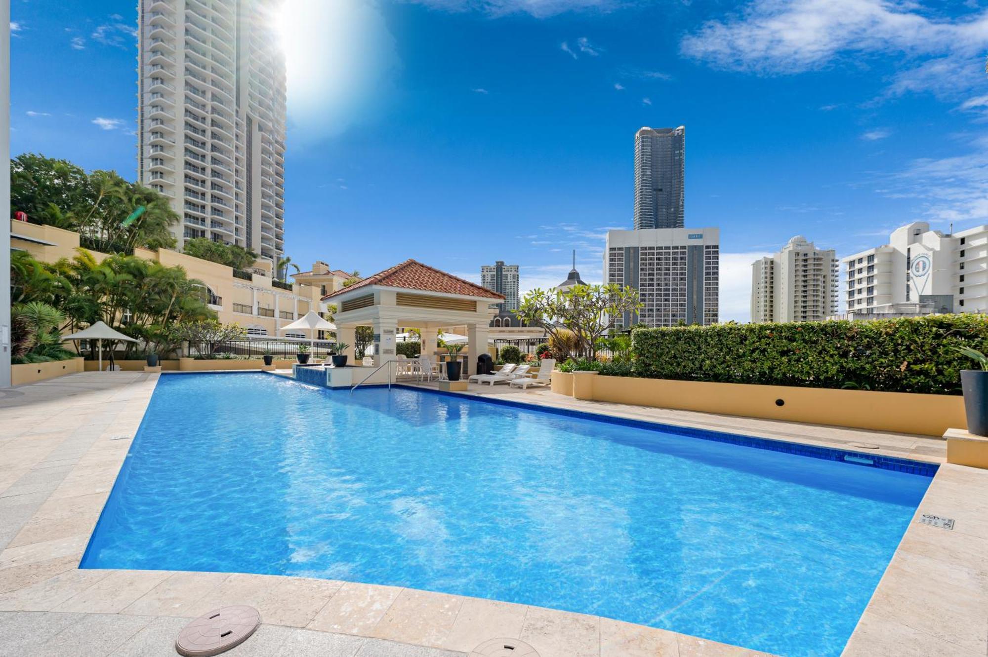 Spectacular Ocean View 3 Pools Gym And Sauna Apartment *