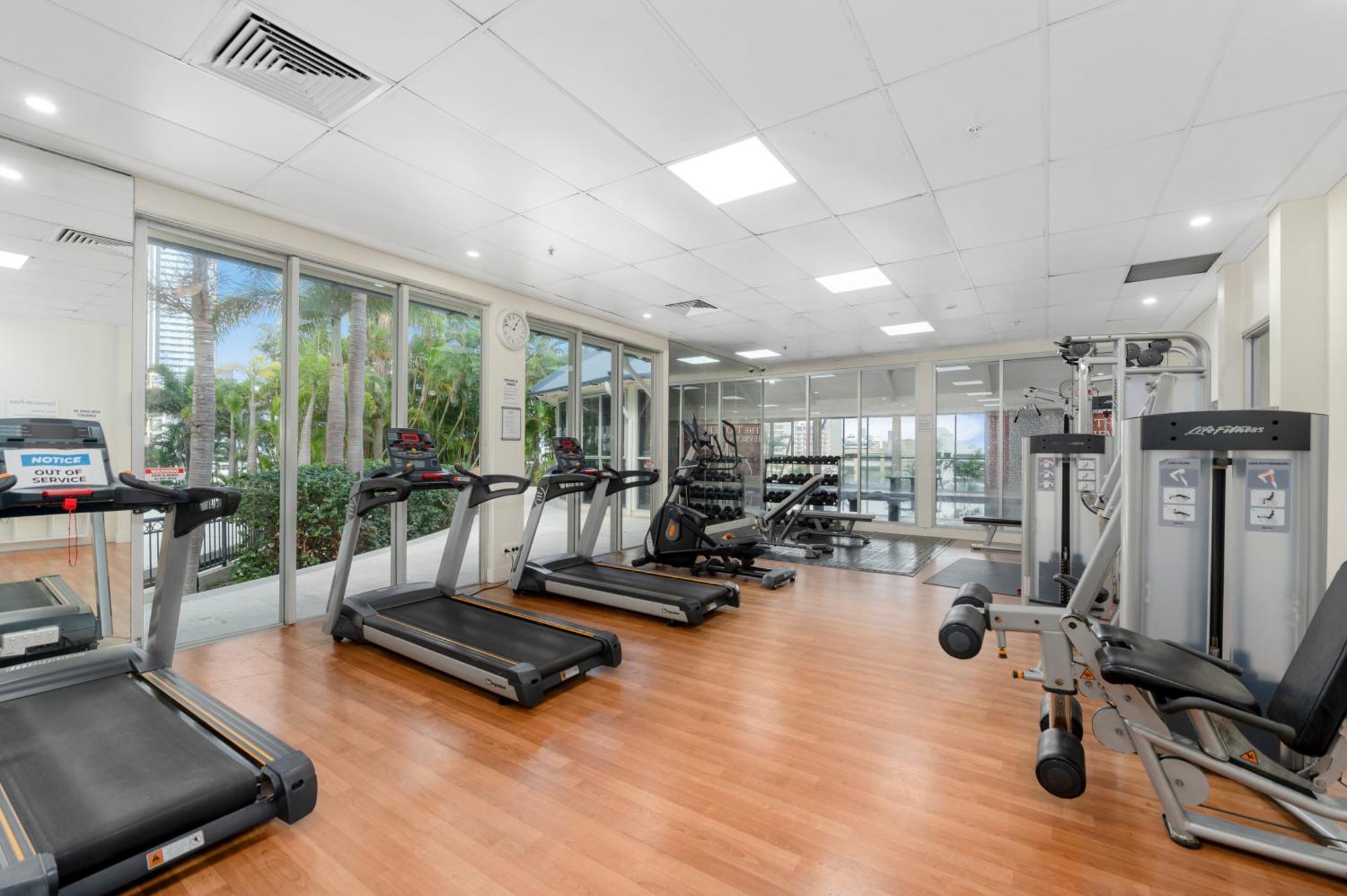 Apartment Spectacular Ocean View 3 Pools Gym And Sauna