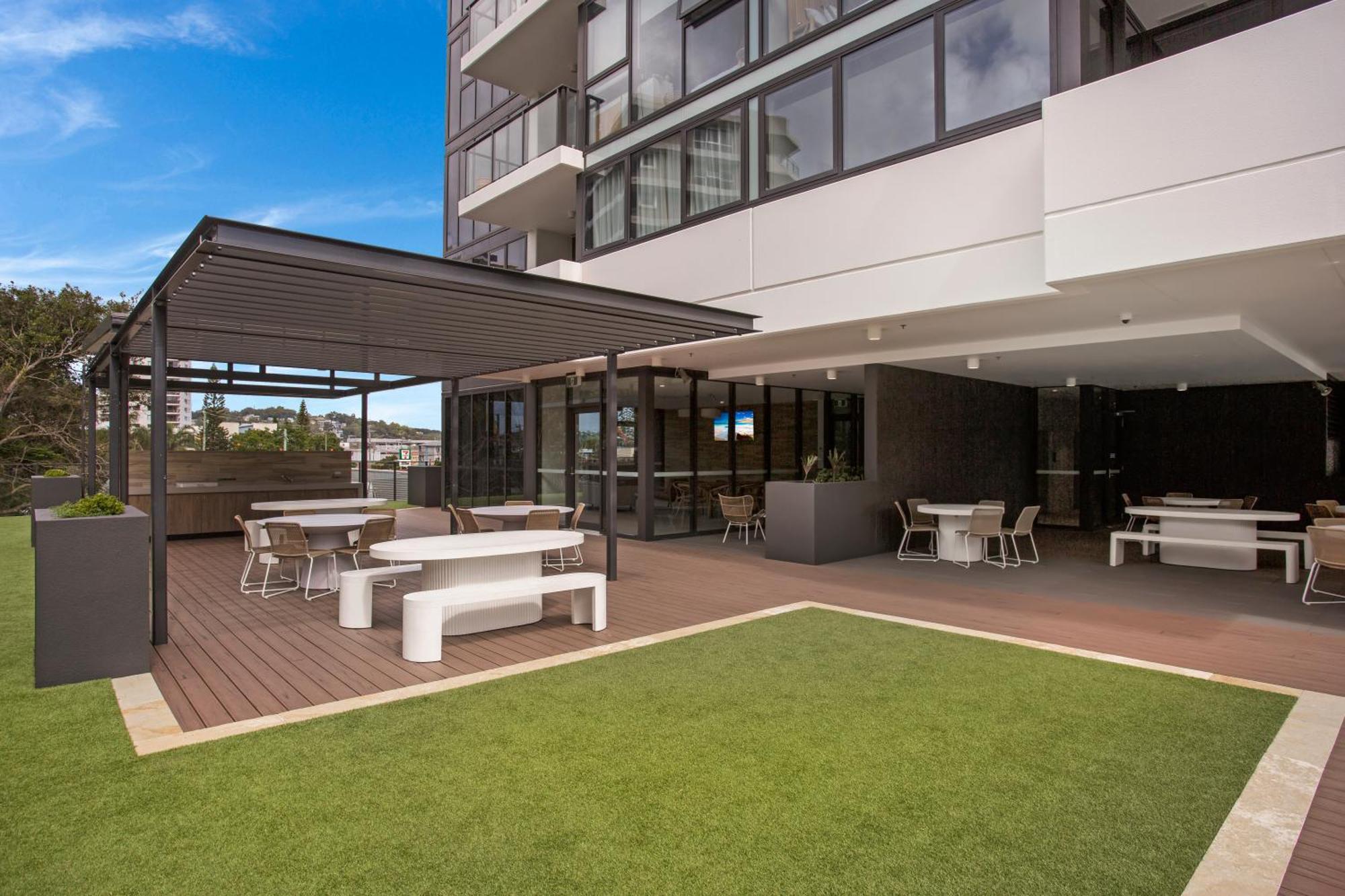 Beachside Bliss * Gold Coast