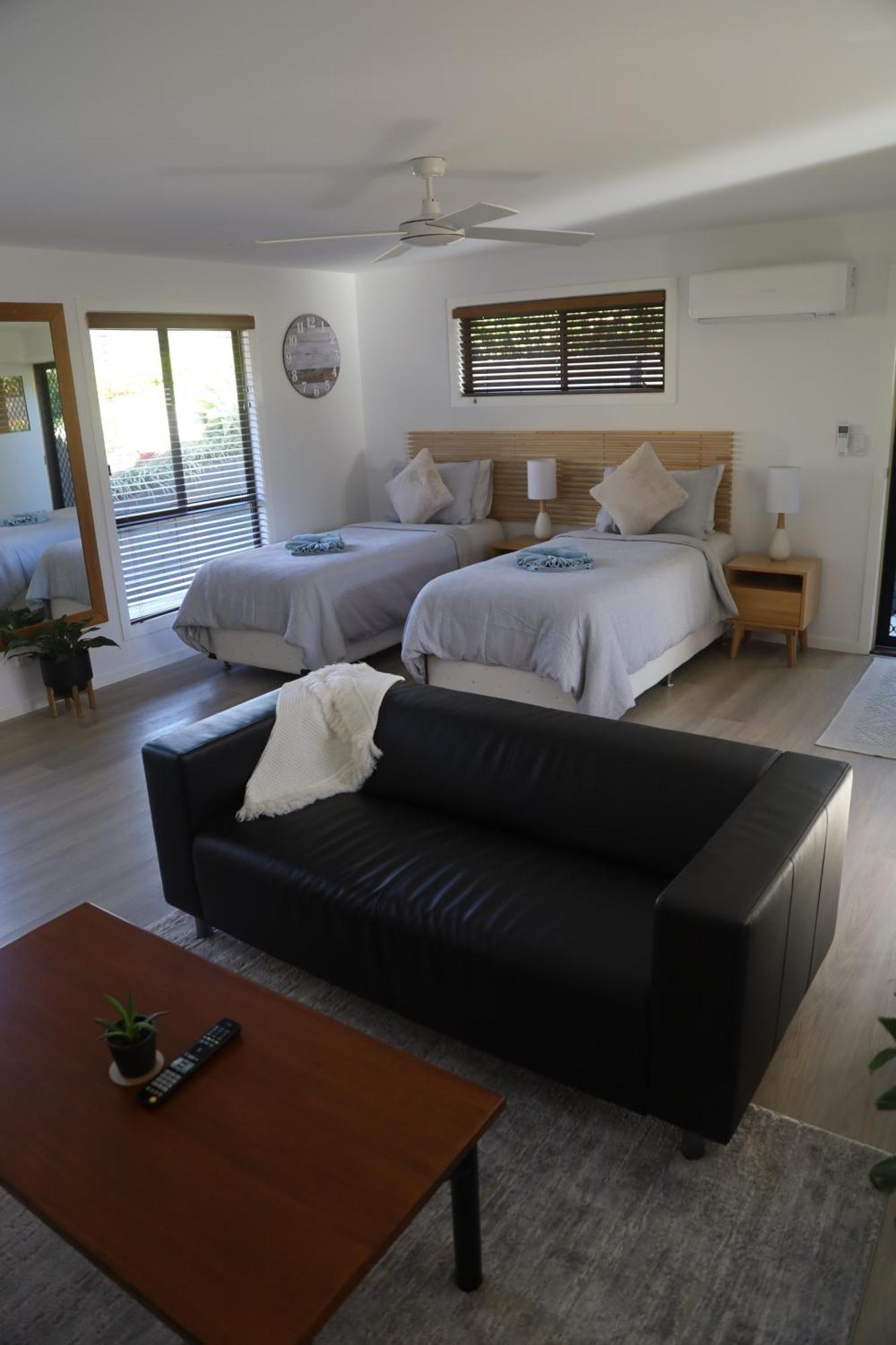 'stay In Carrara' A Private Guest Not A Share House Guest house Gold Coast