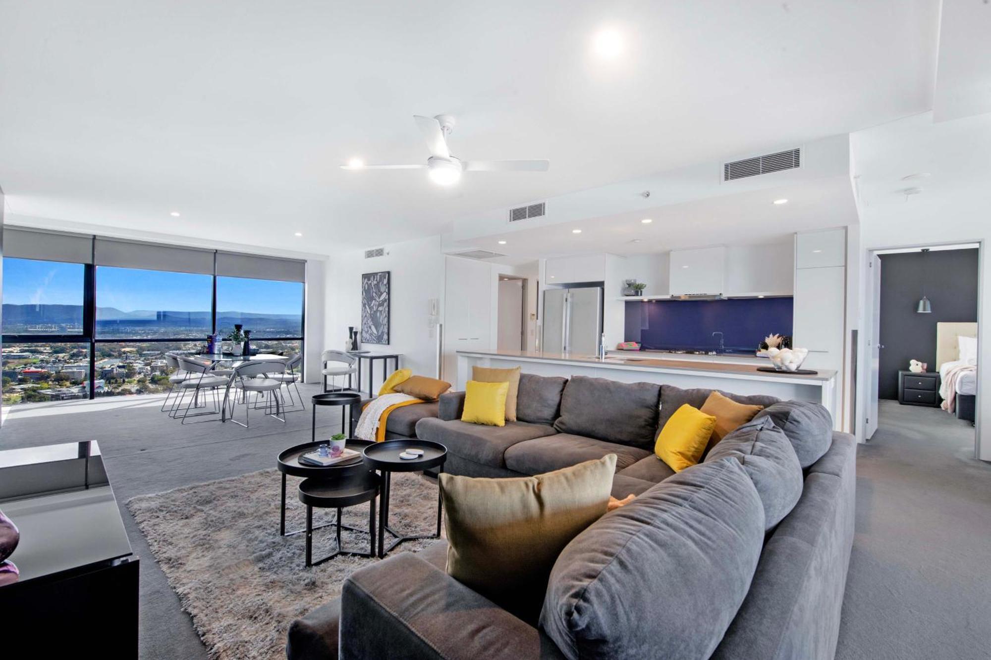 Self-contained At Circle On Cavill - Privately Managed - Wow Apartment Gold Coast